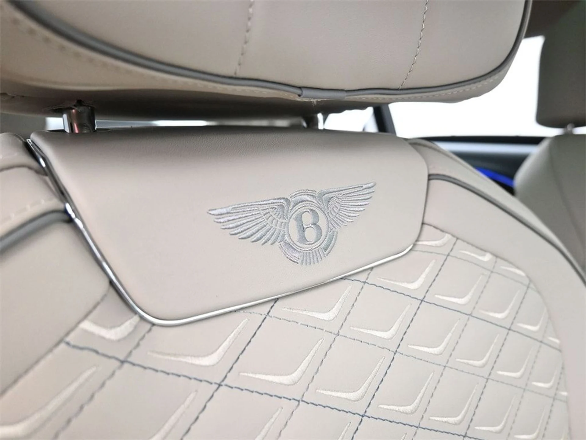 mph018_817006773_0c5ae6be95d3a598d5b553ea85407347x_e3bb16b2af