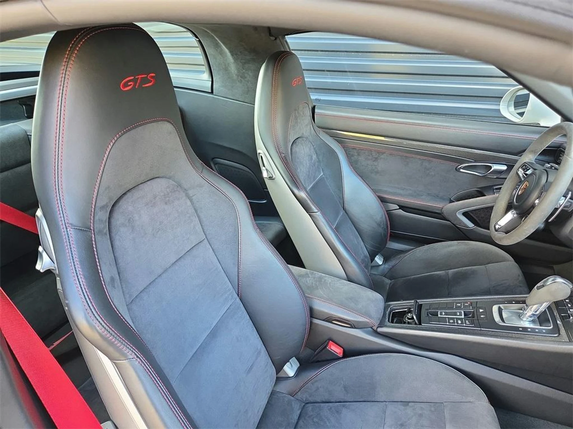 mph018_821112671_F_Ve_G7_HMMDP_Hm61_W10_B_Fiz_J1_F_Knk_d300482918