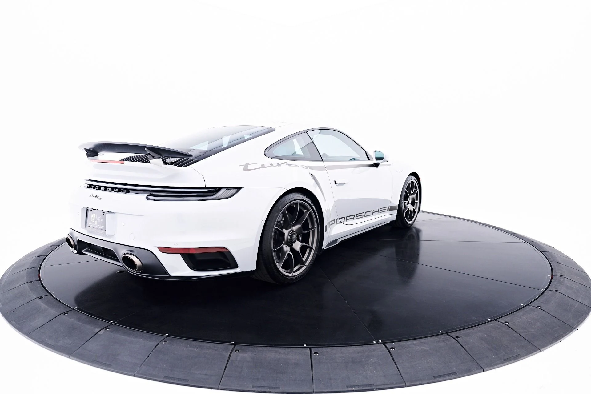 mph018_822984990_Used_2025_Porsche_911_Turbo_S_1784161193_98052f23ad