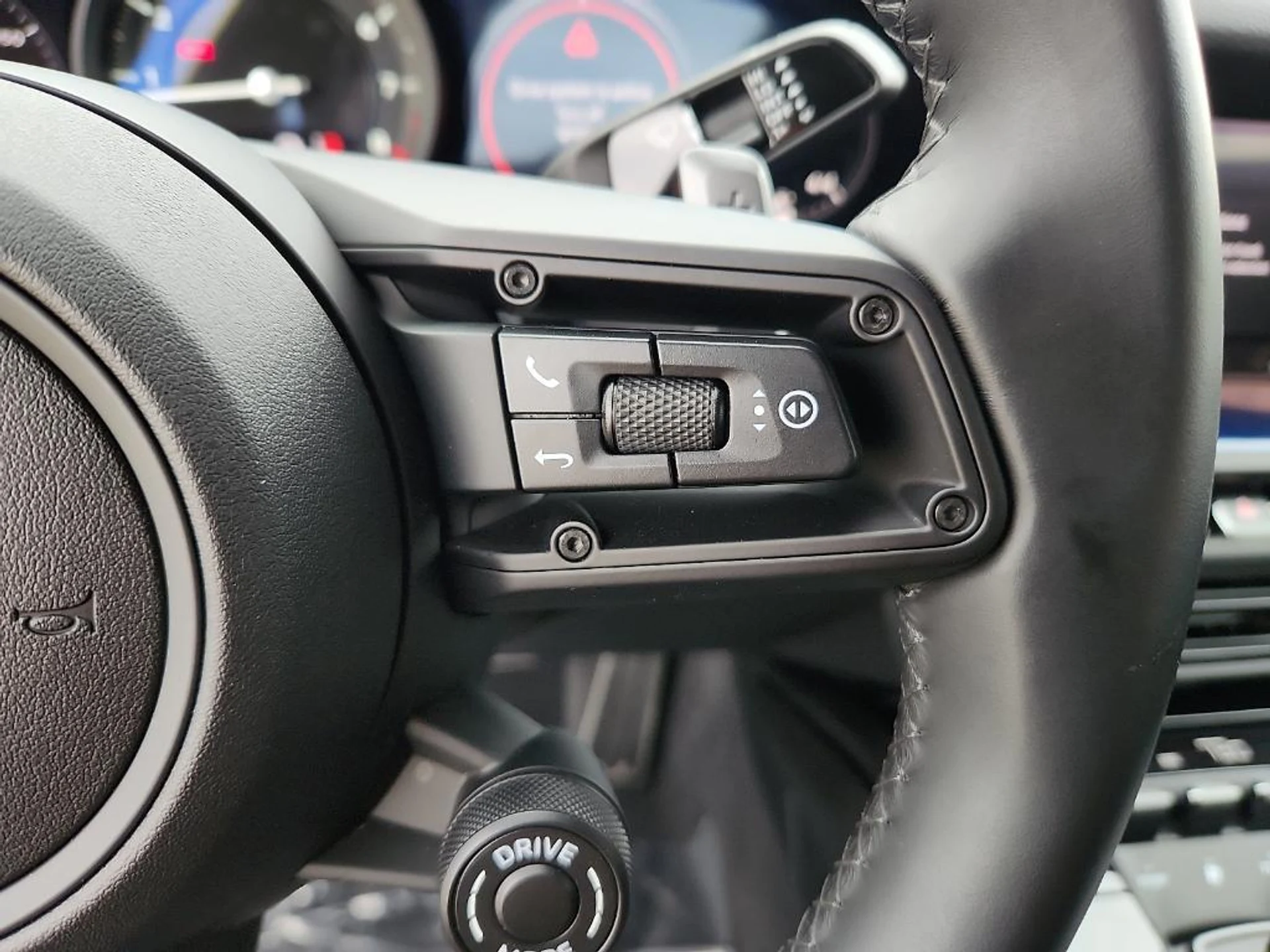 mph018_827366667_98_JJQBWN_4x_X_La_Hx_Evfk_Sd_Ypngf_Q_300f7e9d0f