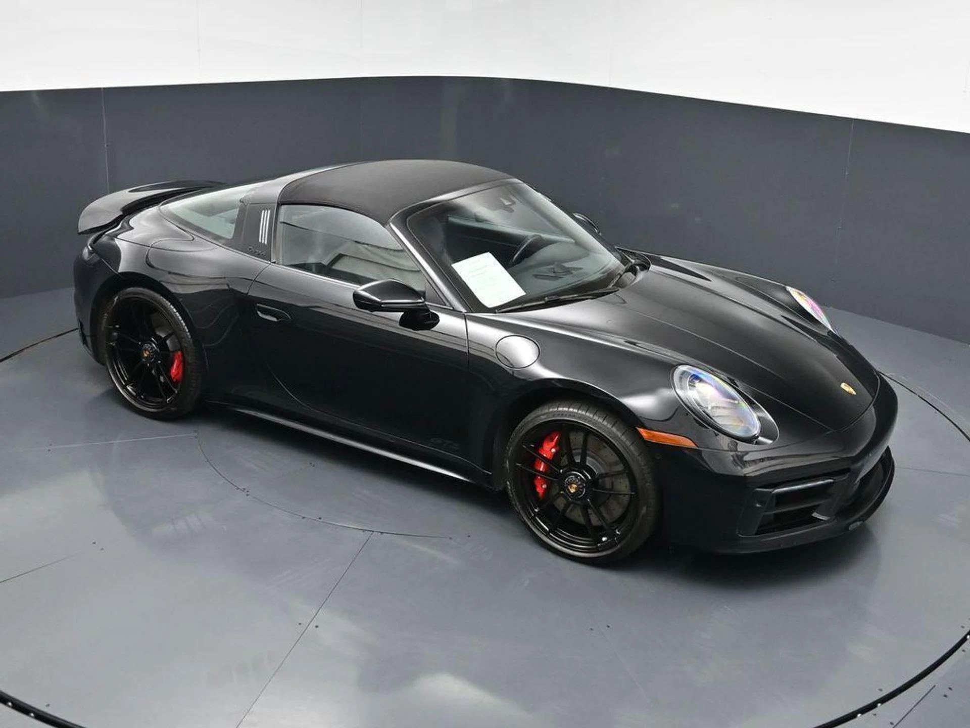 mph018_829106092_g_Yecy6ocz_IP_92r7r_G8k9_Di_cgf_E_df1794357e