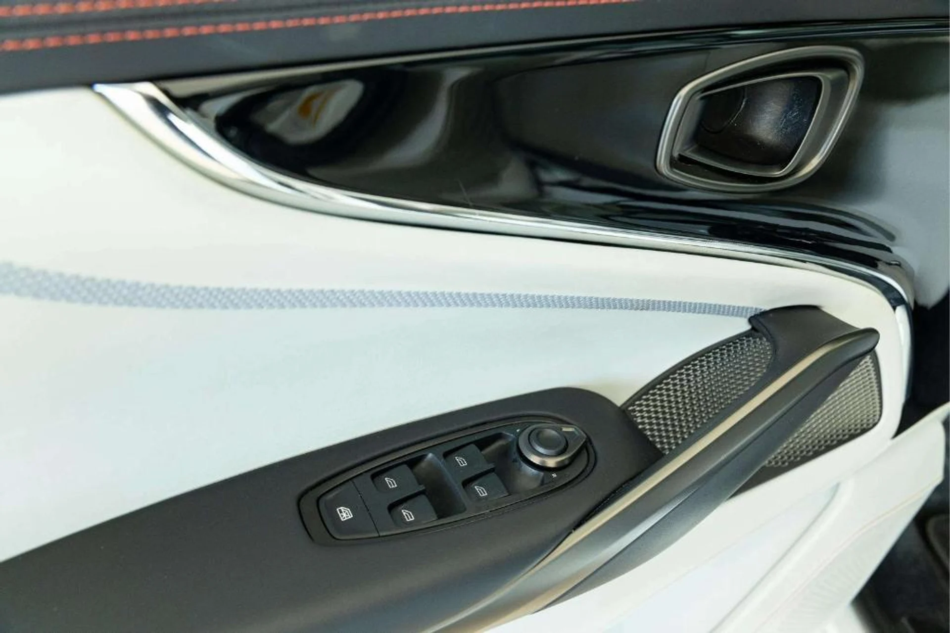 mph018_829808895_1_HO_6_Tg0n_Bz_Hpd_YEBO_4_M_Mg_J_Um_KU_e6bc09f00a