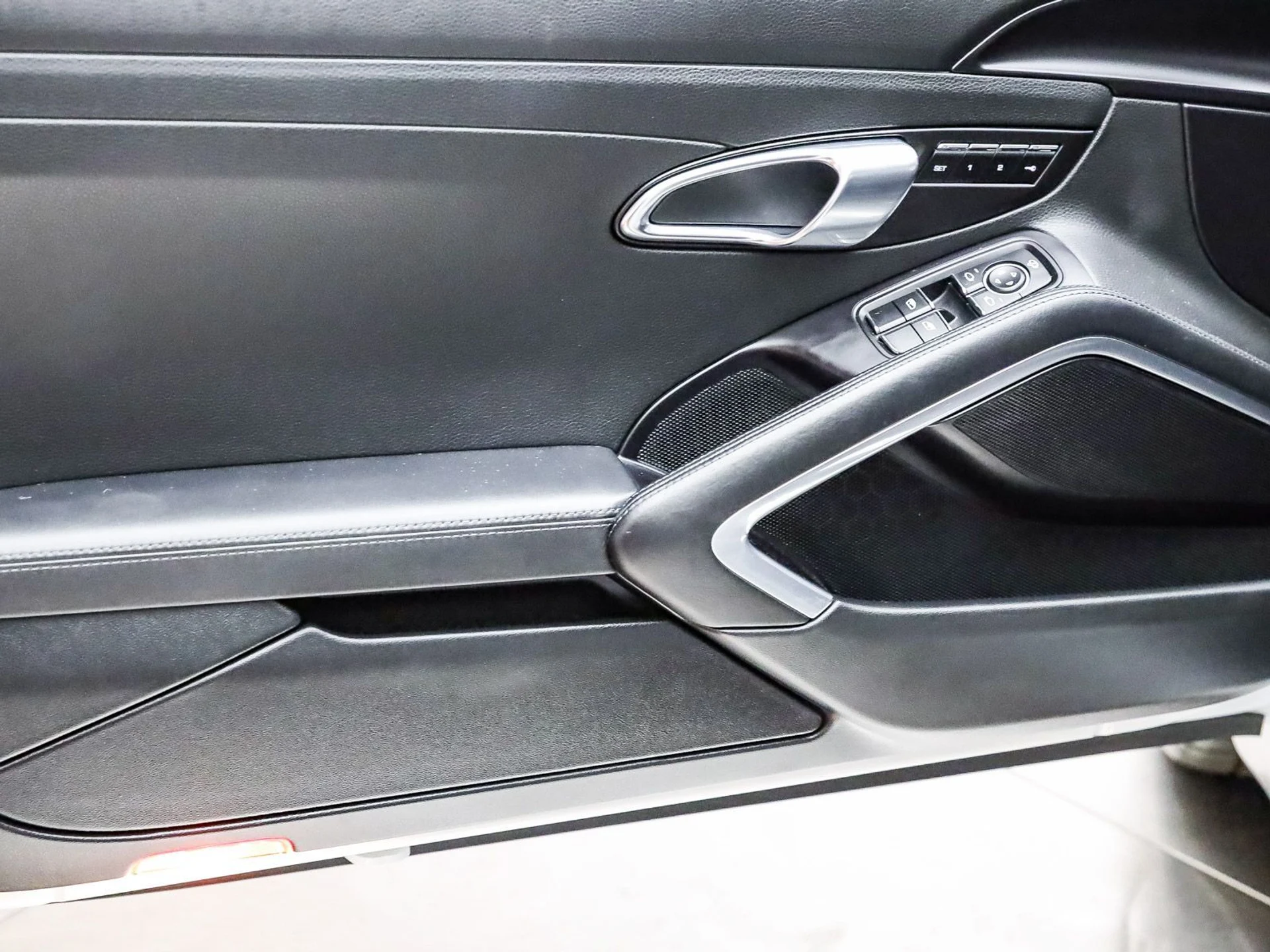 mph018_832057041_a443eaa1ceb67ce8a149513dedc97d2ax_4fa95e4f41