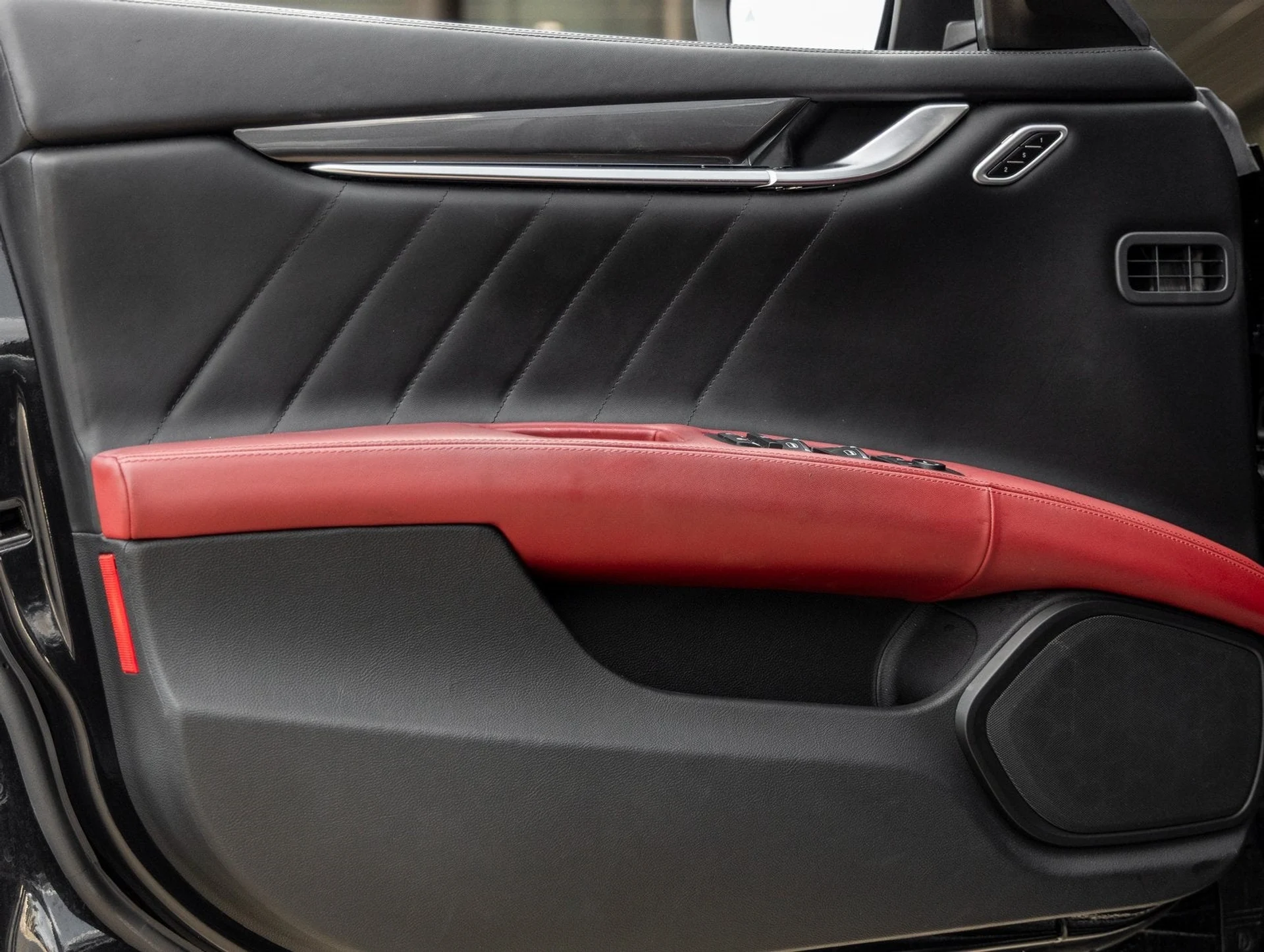 mph018_833543858_19_06829eb284