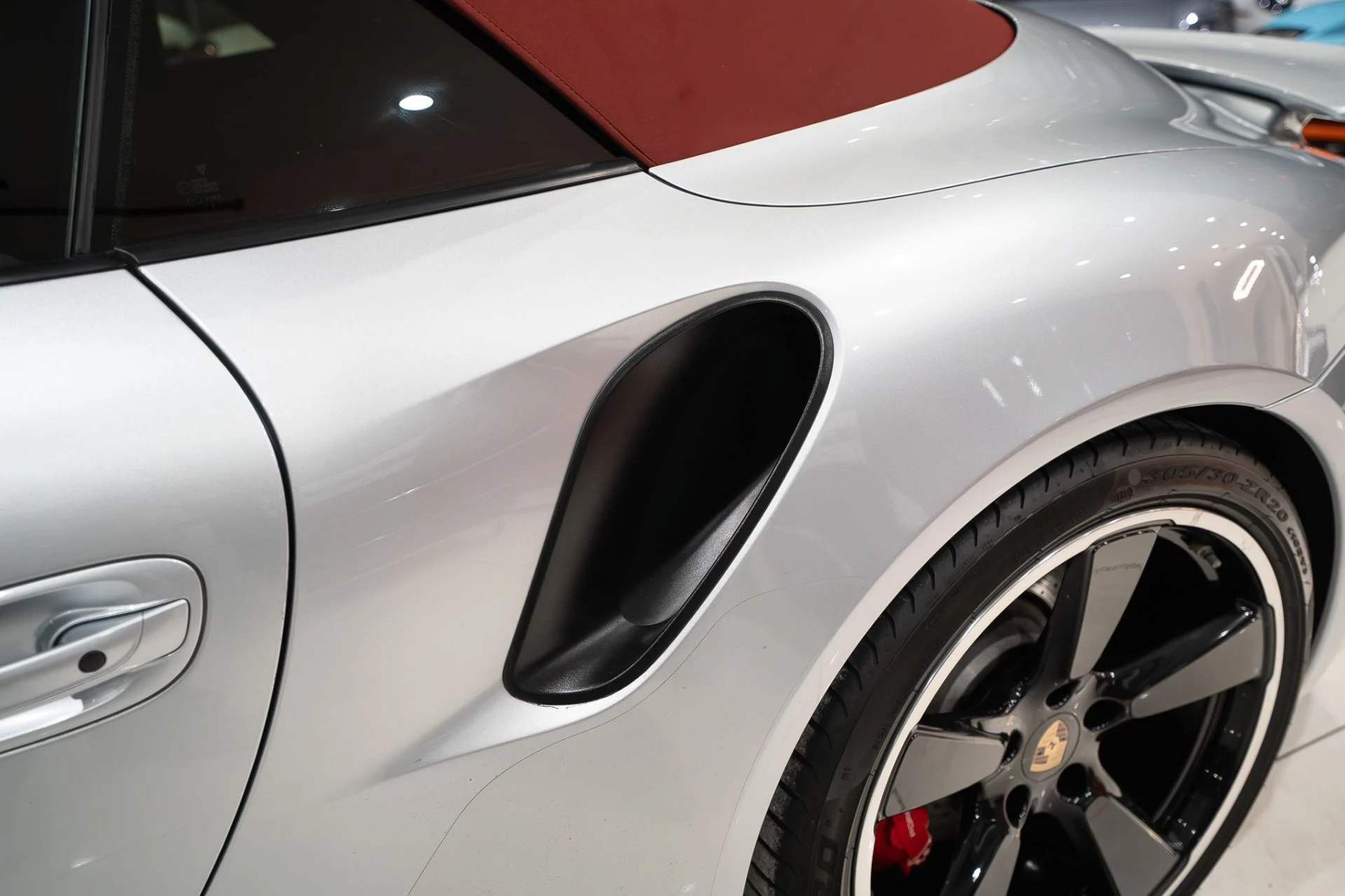 mph018_837478005_13247_p19_l_a92938d024