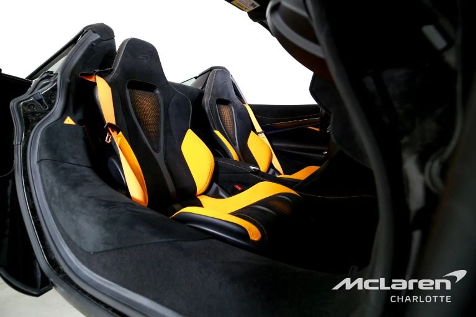 mph018_83785312_Used_2024_Mc_Laren_750_S_Spider_b2a96b73b2