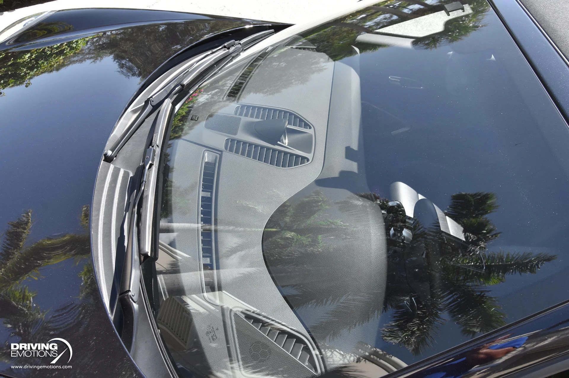 mph018_840344842_868_p19_l_0f8aa5f3a7