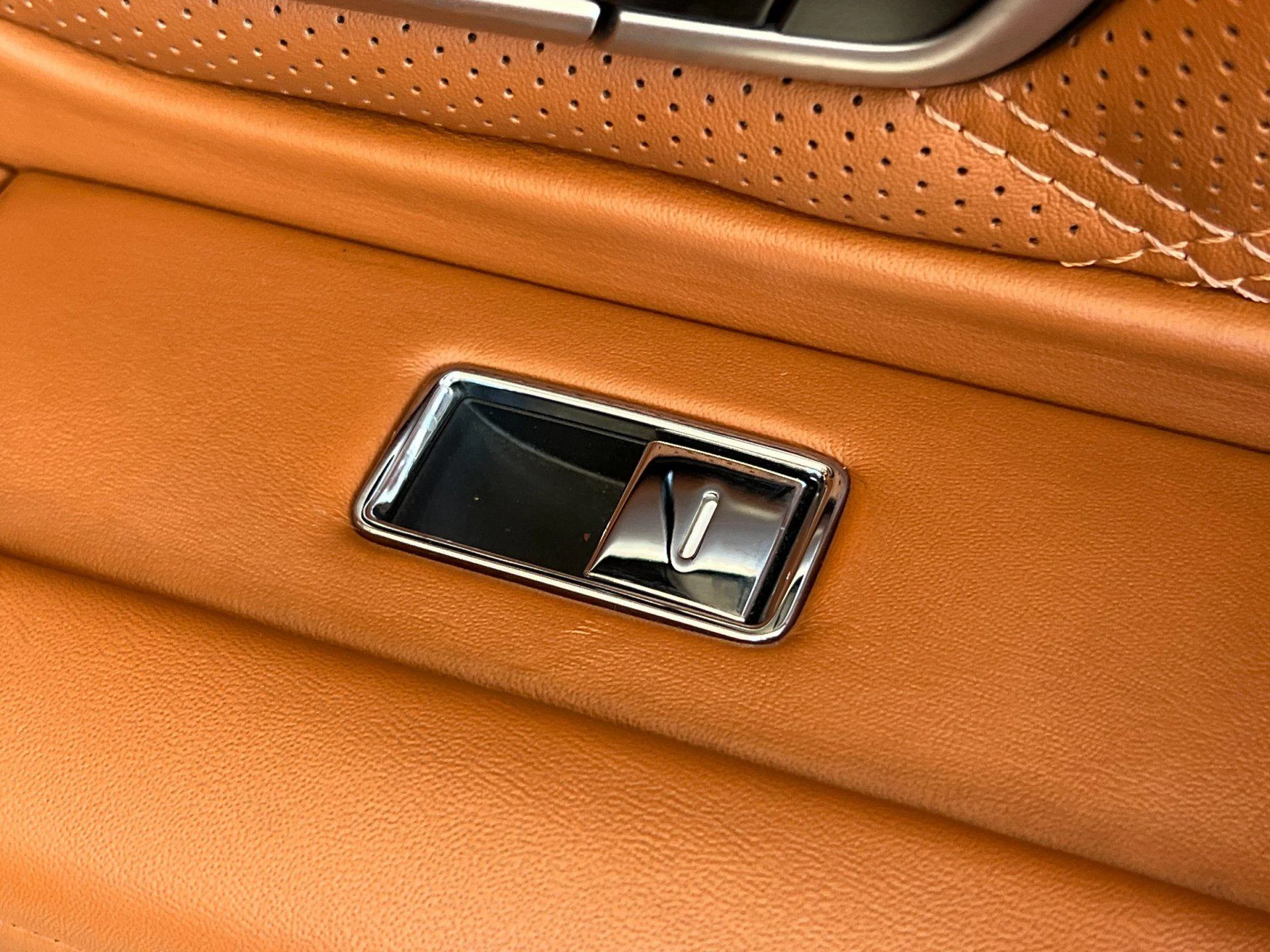 mph018_849577480_Used_2013_Bentley_Continental_GTC_GT_V8_Convertible_1781081272_75a31c8d84