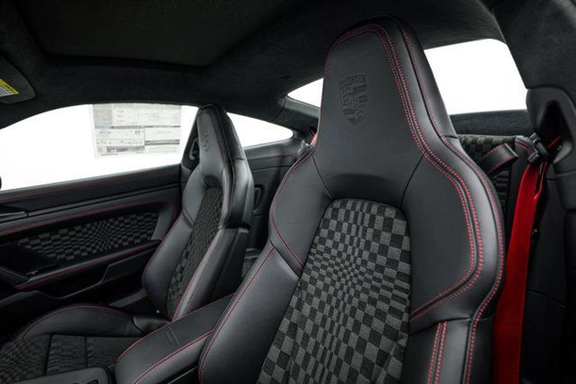 mph018_85426976_Bj_Xf_I68_Kj_Wa_Frzg_O_Gmc65z_L_Ln_HU_d1d7742366