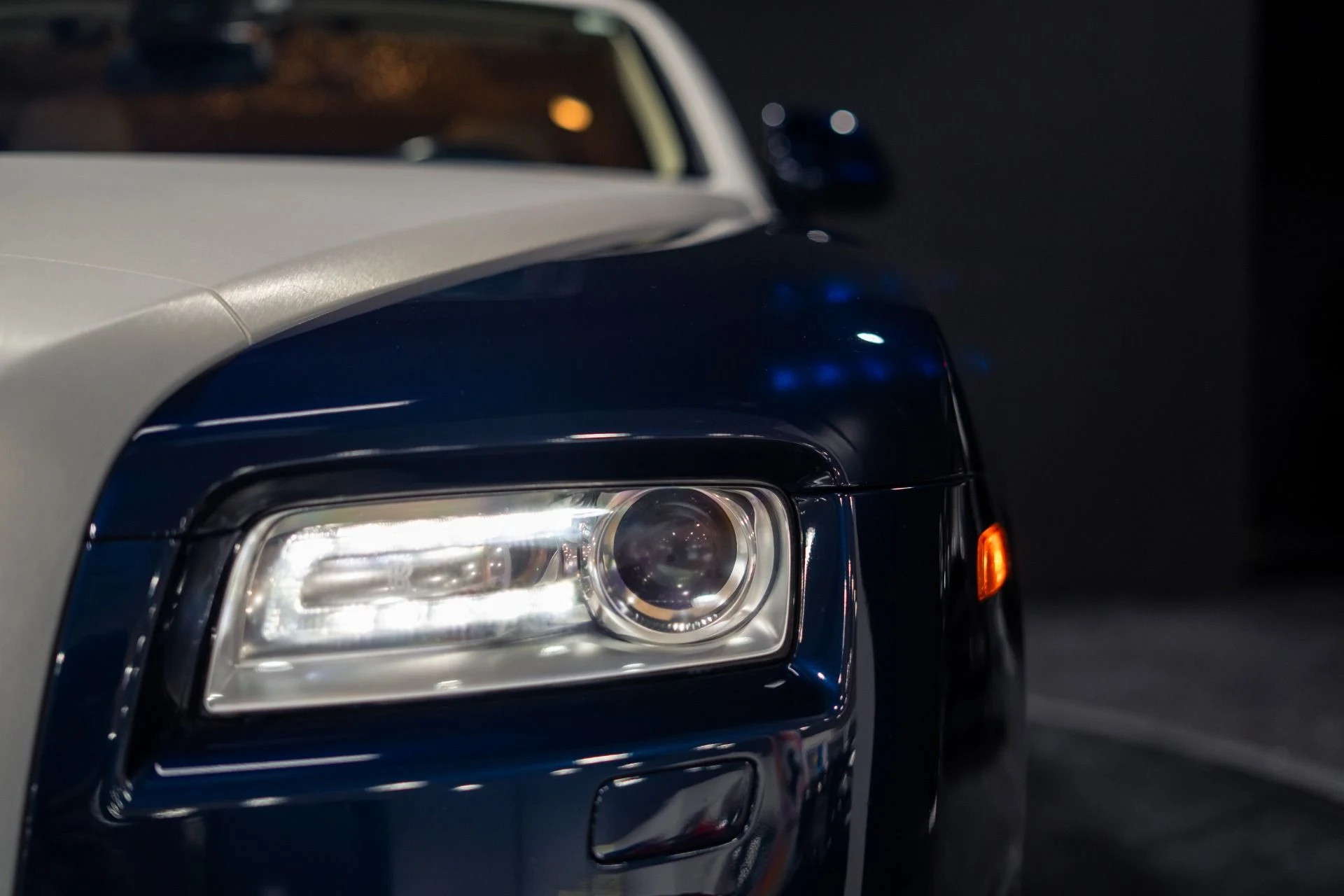 mph018_86257932_Used_2014_Rolls_Royce_Wraith_Bespoke_Interior_1784145568_df73276f41