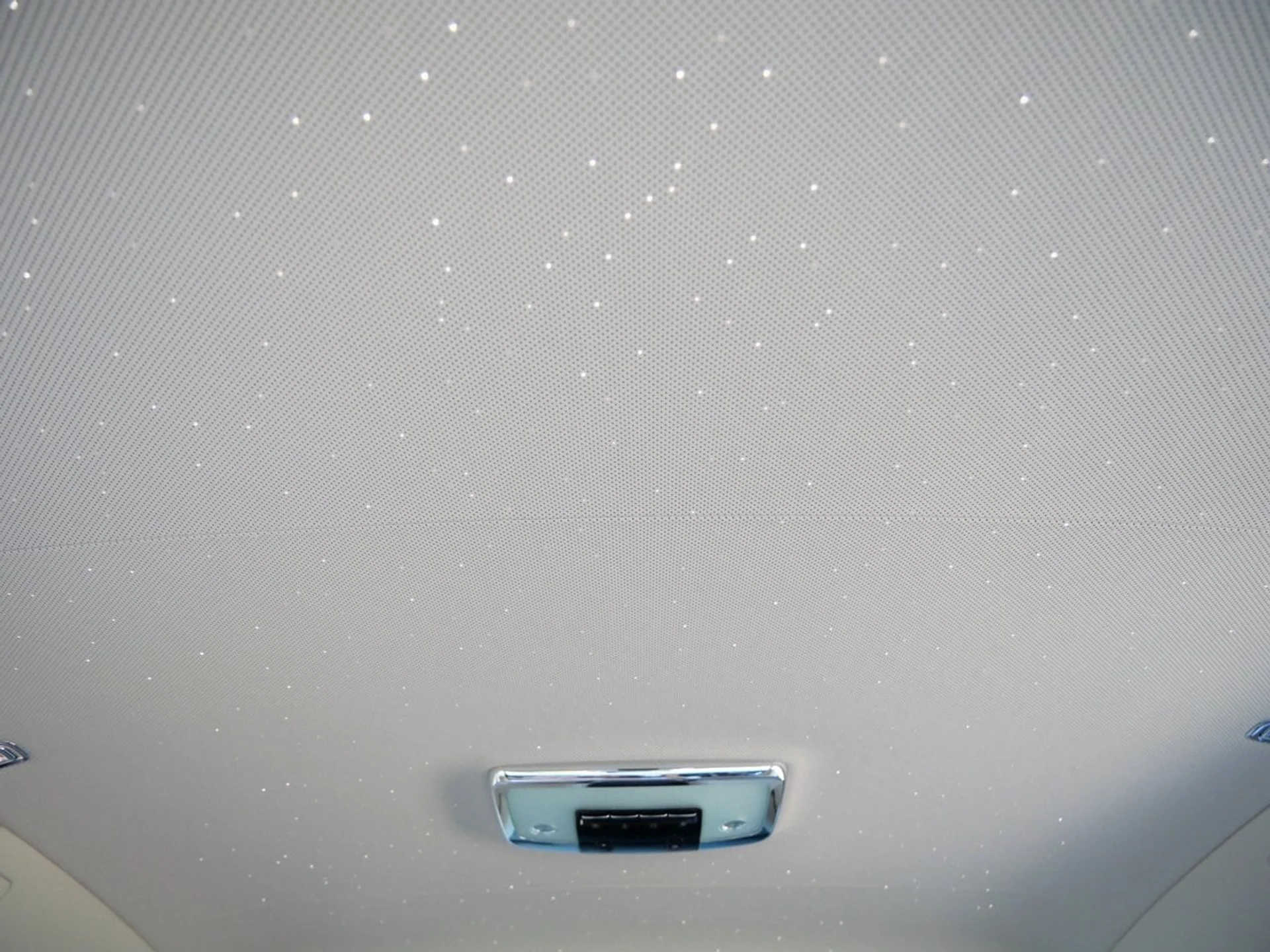 mph018_862697337_d2df9ddf0e50645bc898bb09b63fa175x_70222010f0