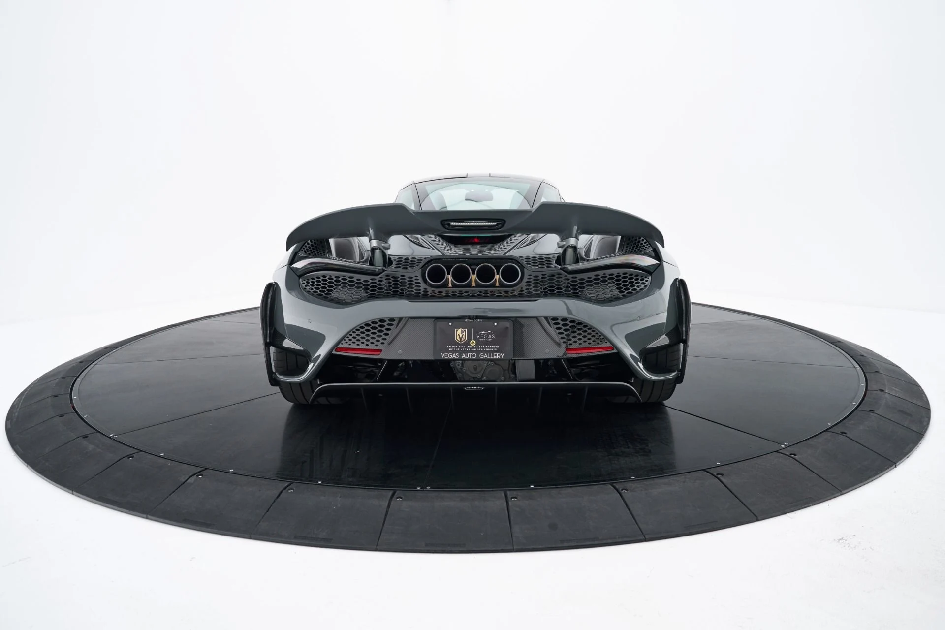mph018_862939528_Used_2021_Mc_Laren_765_LT_Base_1793123851_61a8d3c8bf