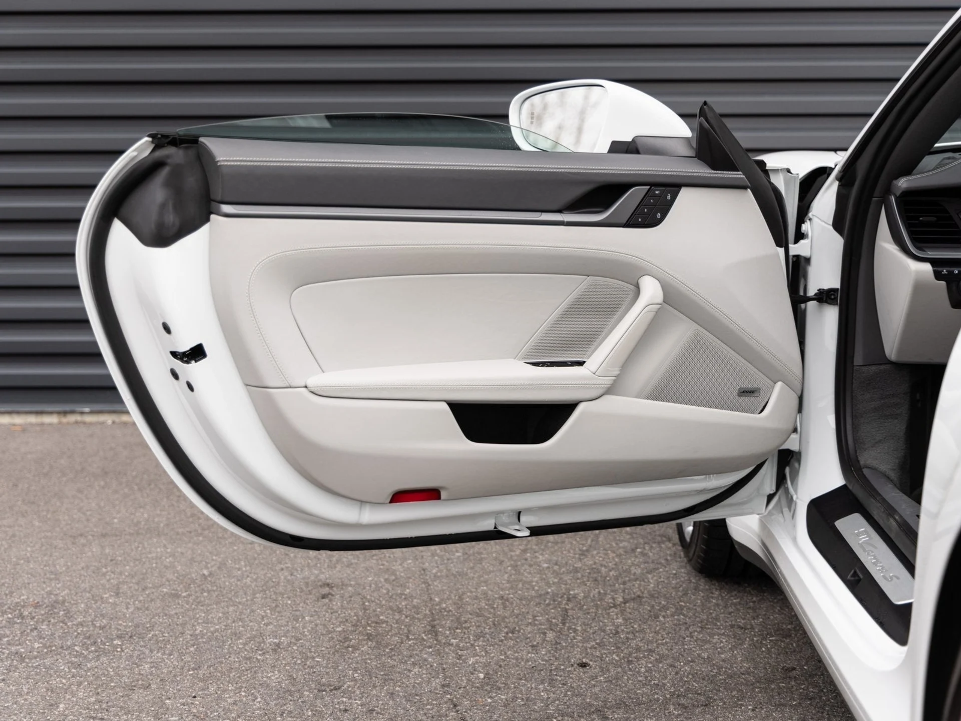 mph018_863534759_19_916884640e