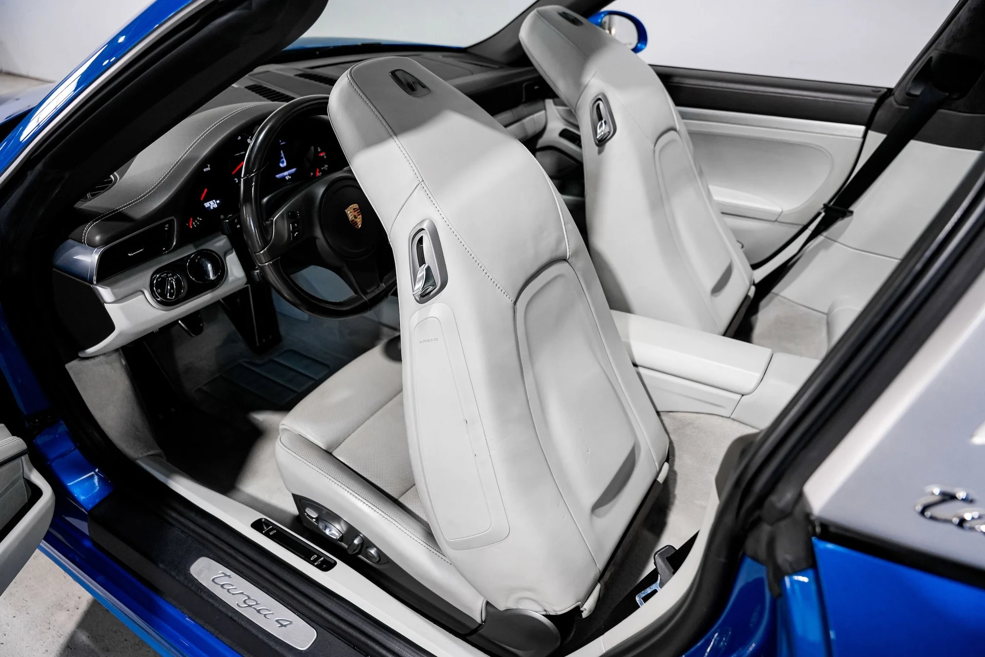 mph018_867394076_f14e272c7a4aec9fb1fadf2c968ca192x_4813321601