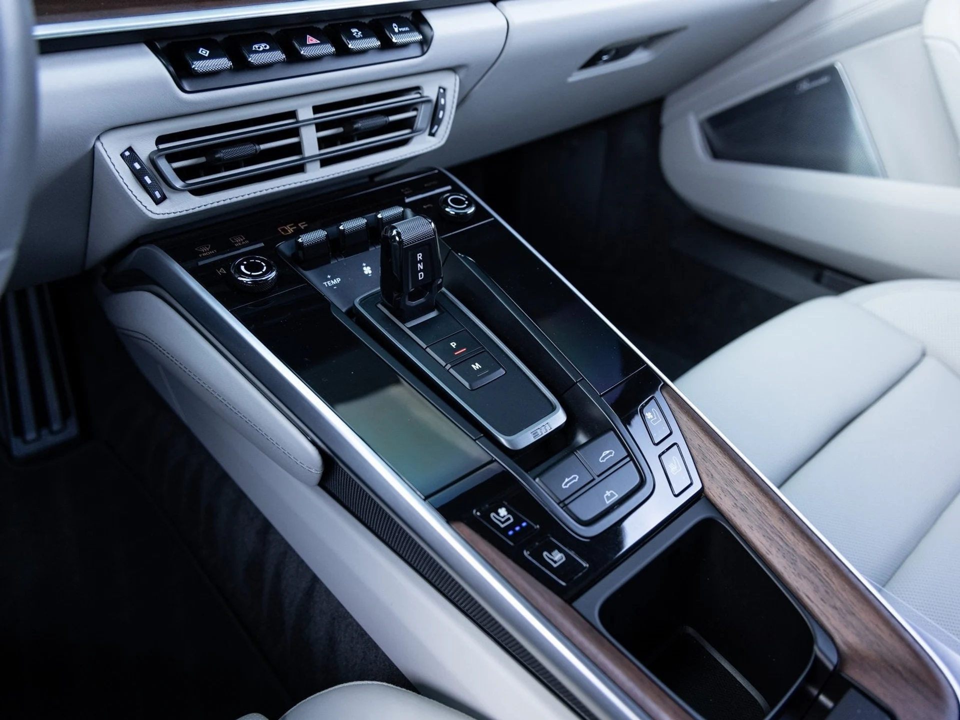 mph018_874693795_19_e8ab7c2573