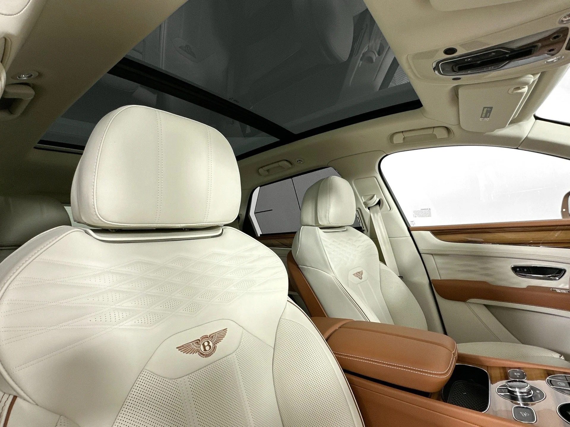 mph018_877061568_19_34a9dc80a6