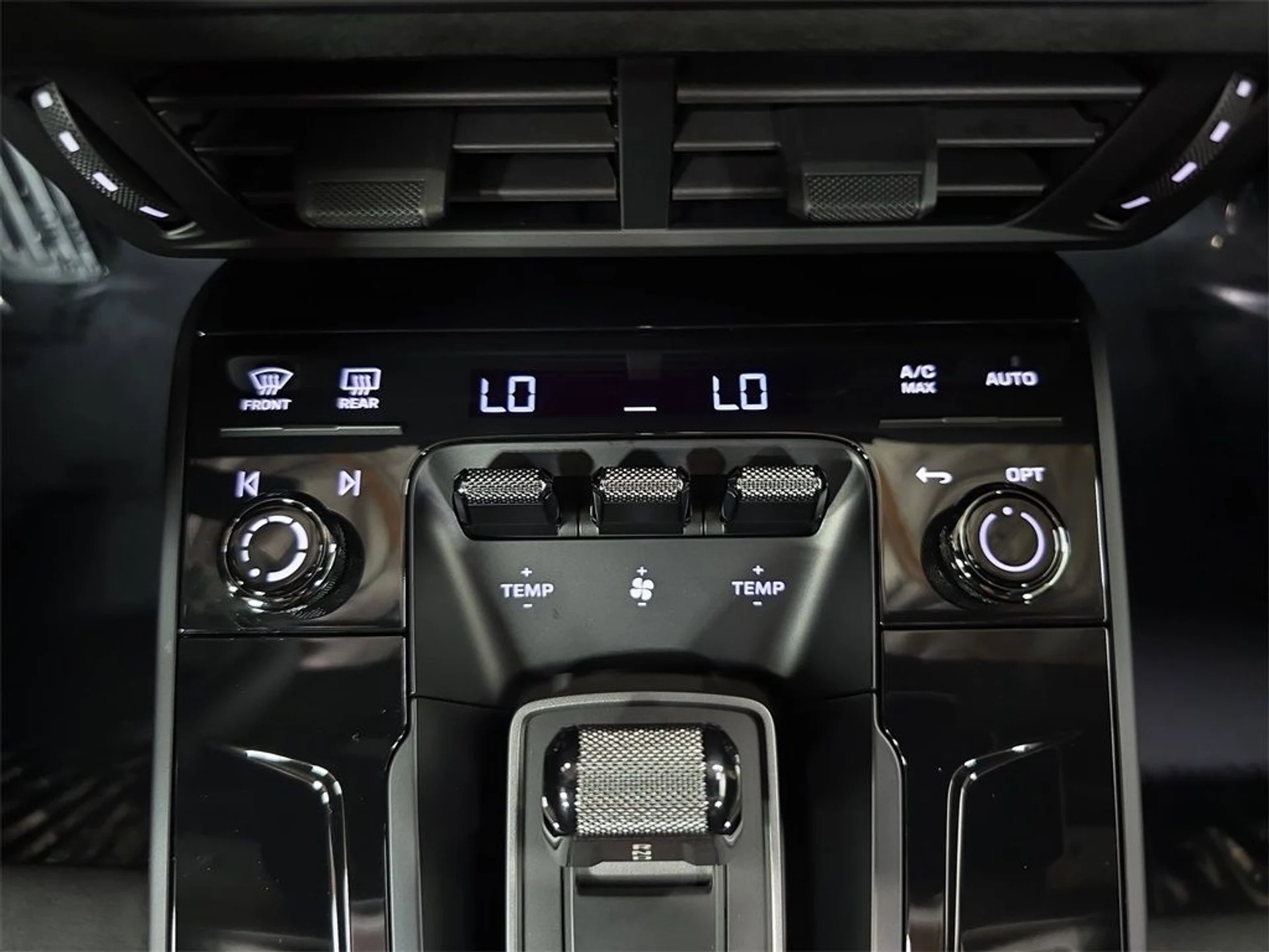 mph018_877152942_adfc6abf992cd27bcb9abbb806c0c16d_b873ea46c3