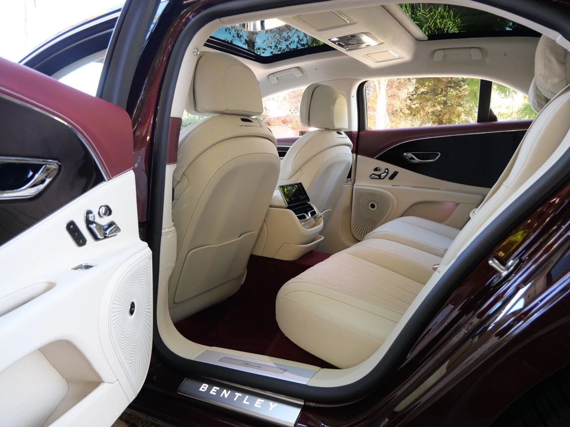 mph018_881846491_ee30bbcdaba5ccd1b30a5ce6d68f6420x_a5e012f0ca