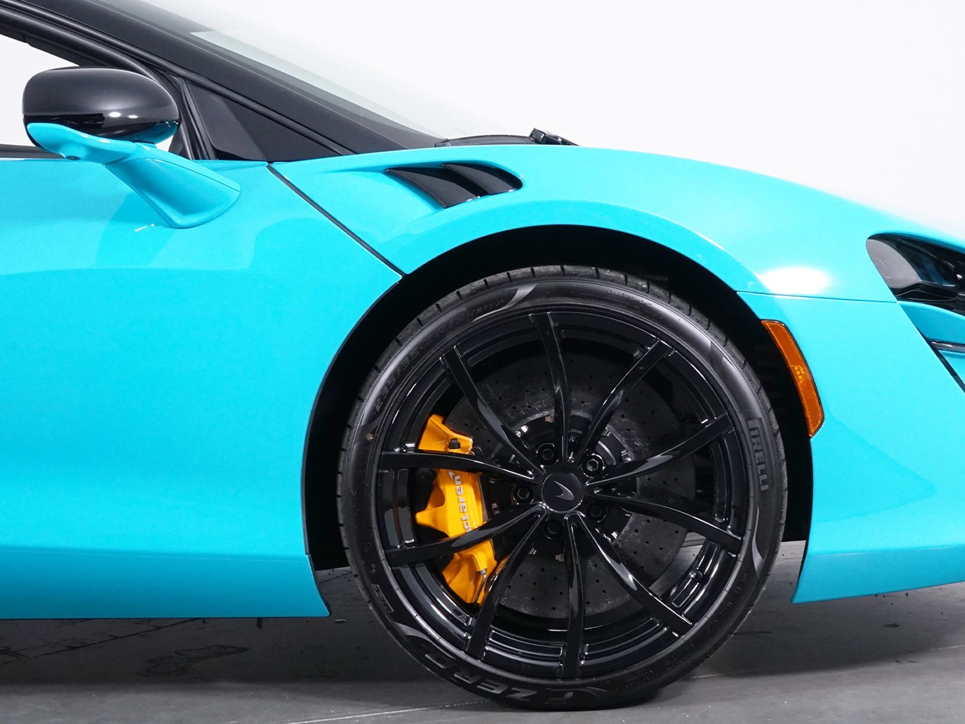 mph018_883284082_38b3995814a746bf19f3237c67c58729x_5d45f50750