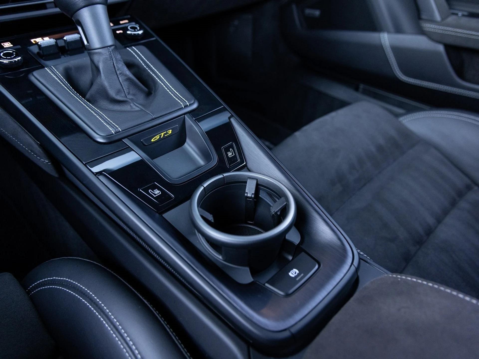 mph018_883900914_19_fa77a76353