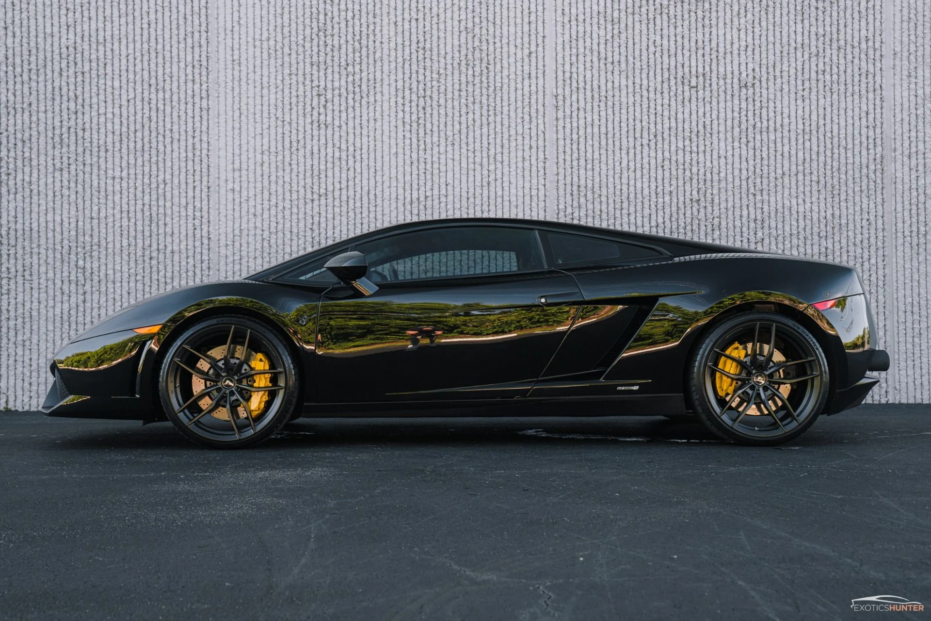 mph018_890076581_Used_2012_Lamborghini_Gallardo_LP_550_2_on_Vorsteiner_Forged_Wheels_w_Front_Lift_1755035749_48719da939