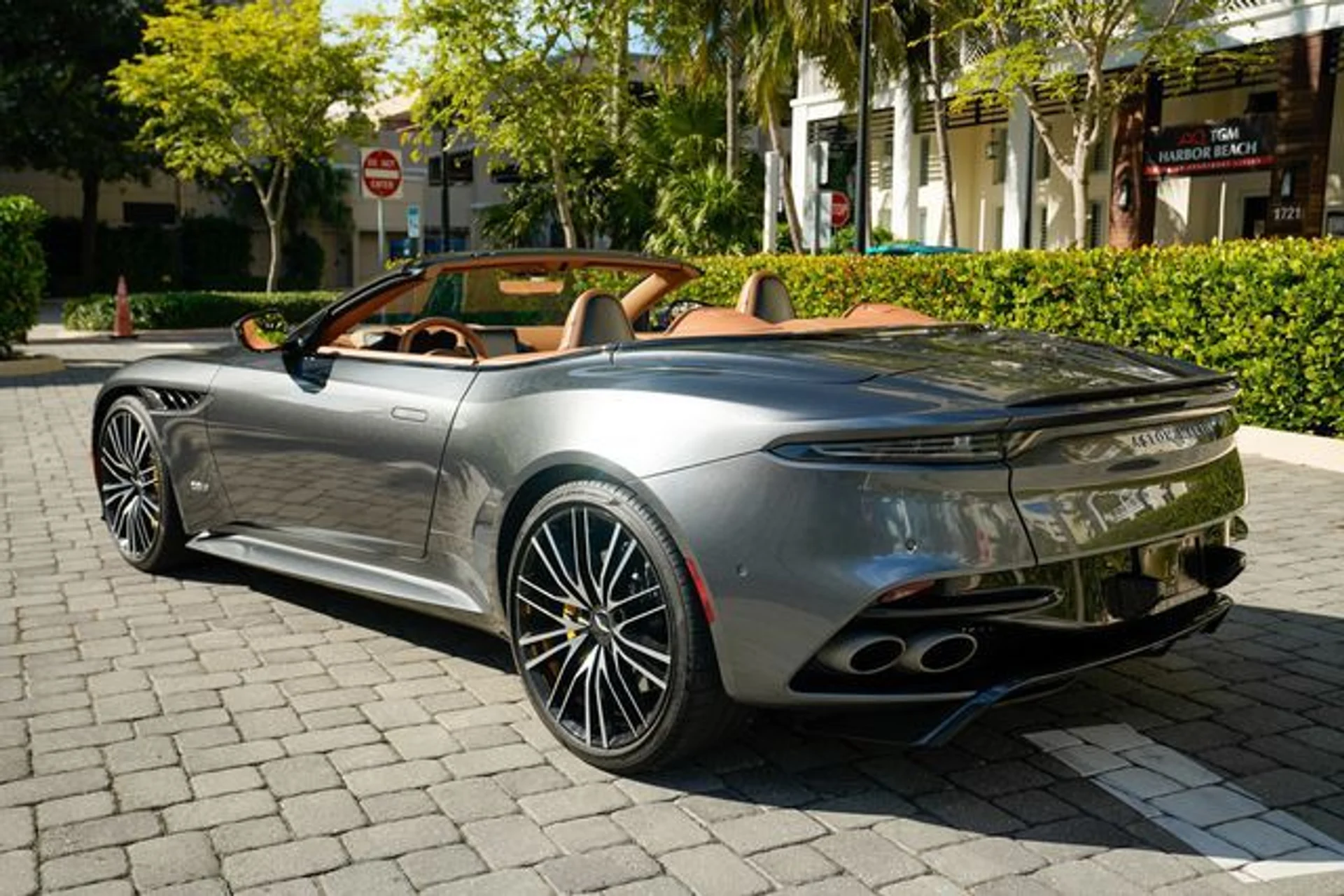 mph018_892430037_22957582_19_d11b9c4358