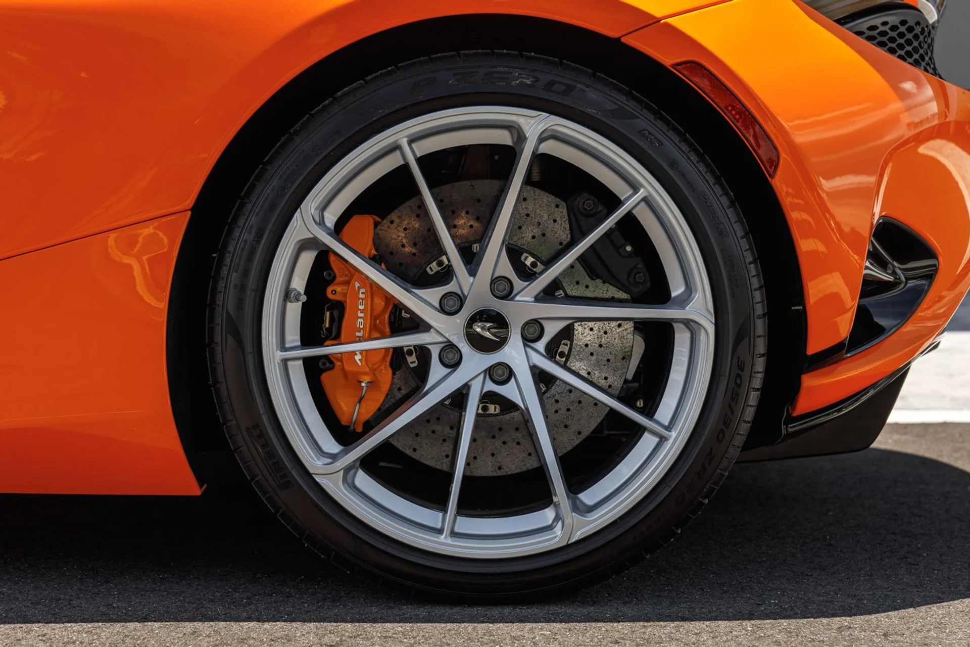 mph018_893100338_Used_2024_Mc_Laren_750_S_Spider_e940b83856