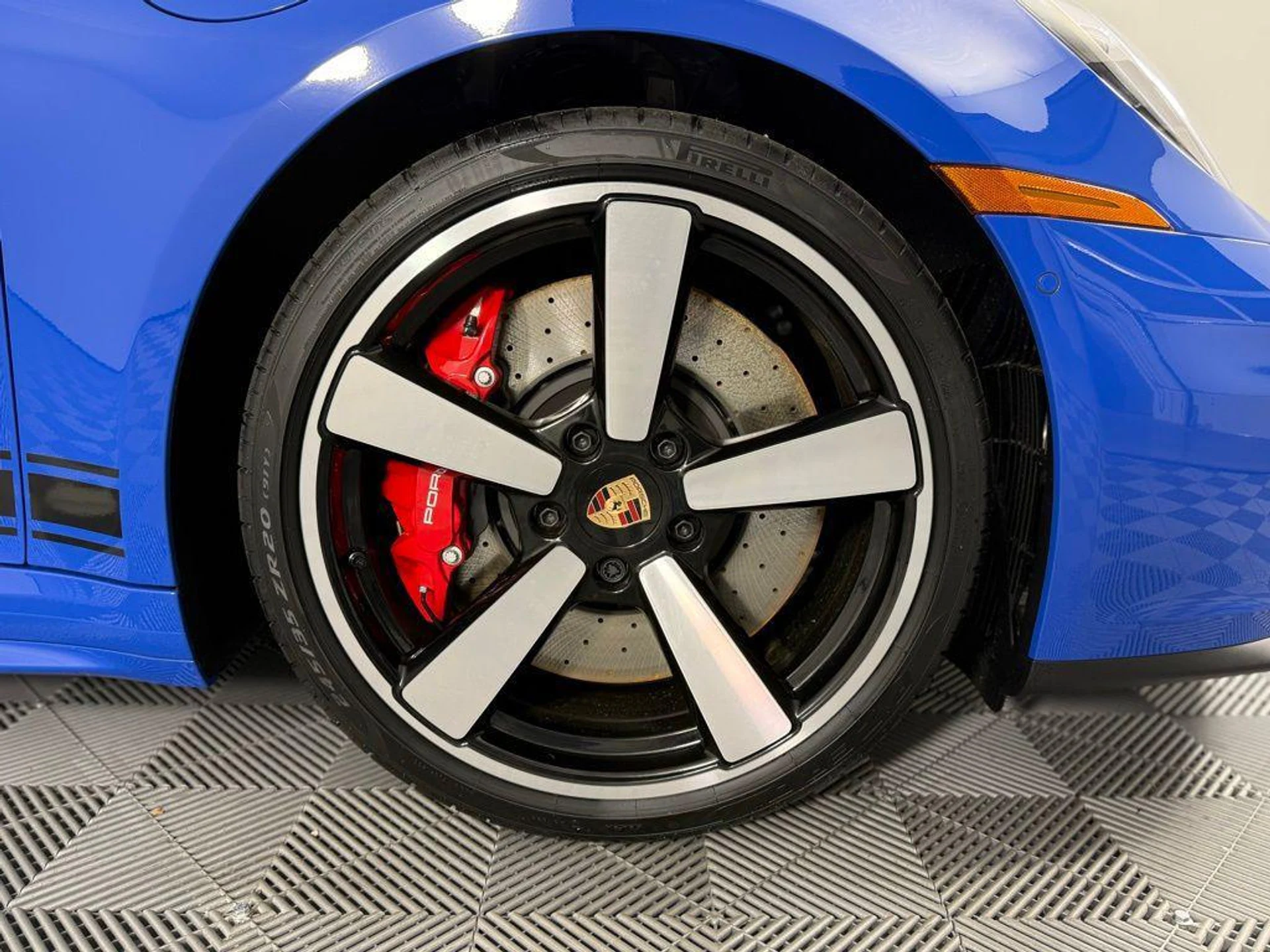 mph018_893815001_fl_G7_Ai789ld_Lp_J5_Q_Gyz6_L7_PJYWY_7ab5b46b21