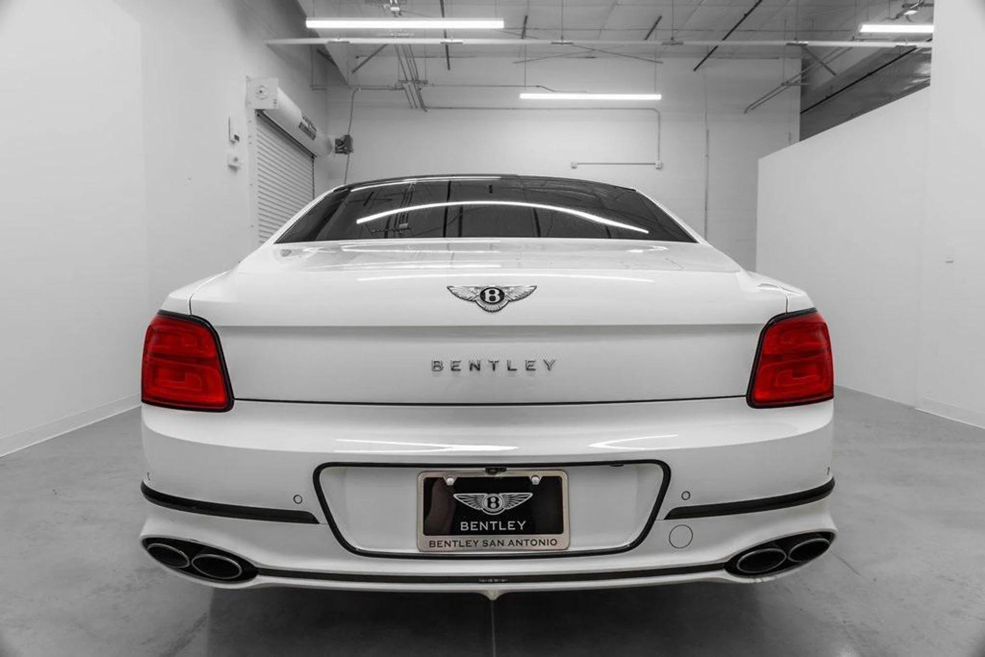 mph018_895136279_z_Qm_H0_Z_Czz_Moux3_KR_6s_Iiu2_r_RGE_94414a41f8