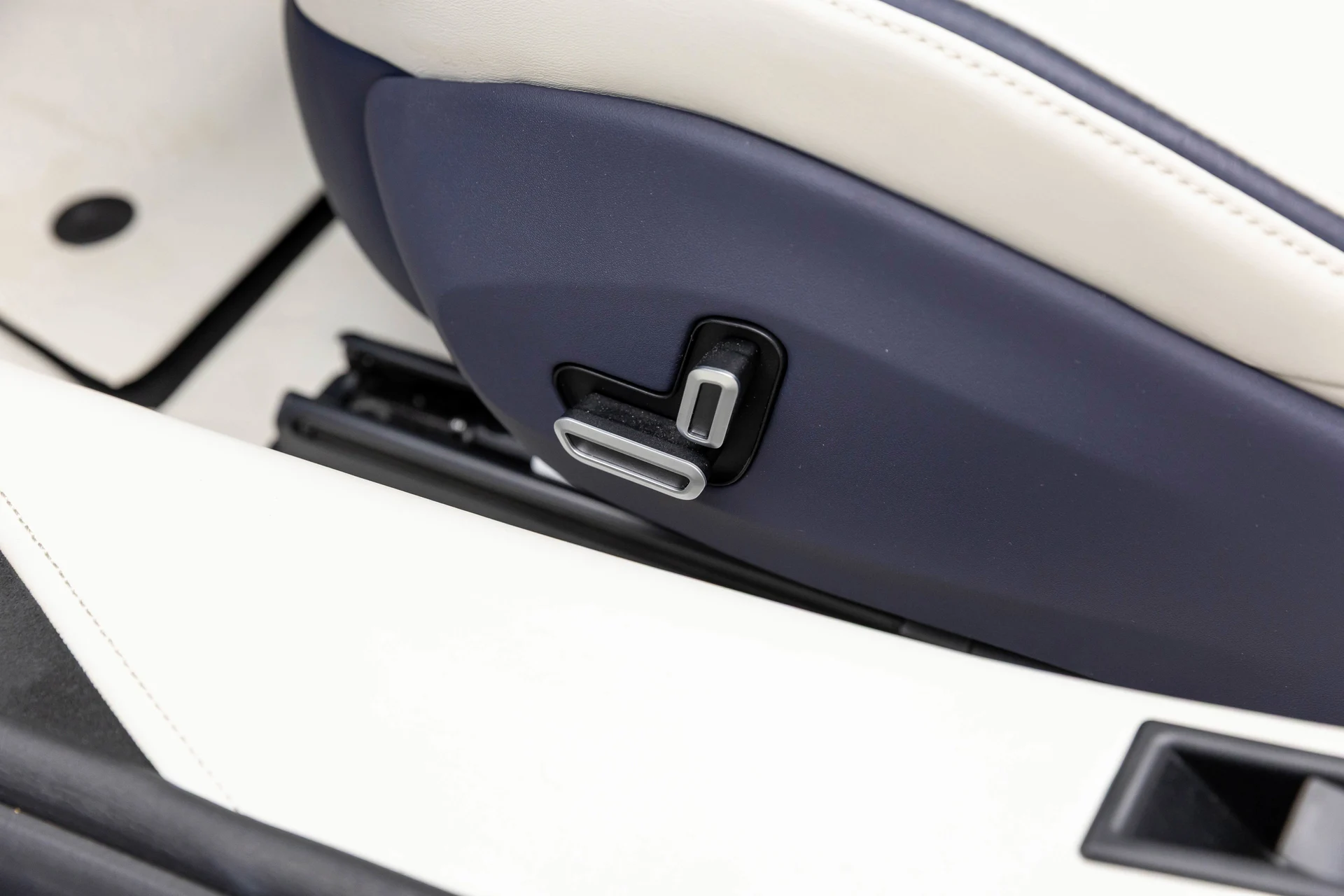 mph018_896357505_f6d1fe324d97488a897f5cc7dd14ff25_c41d691cd6