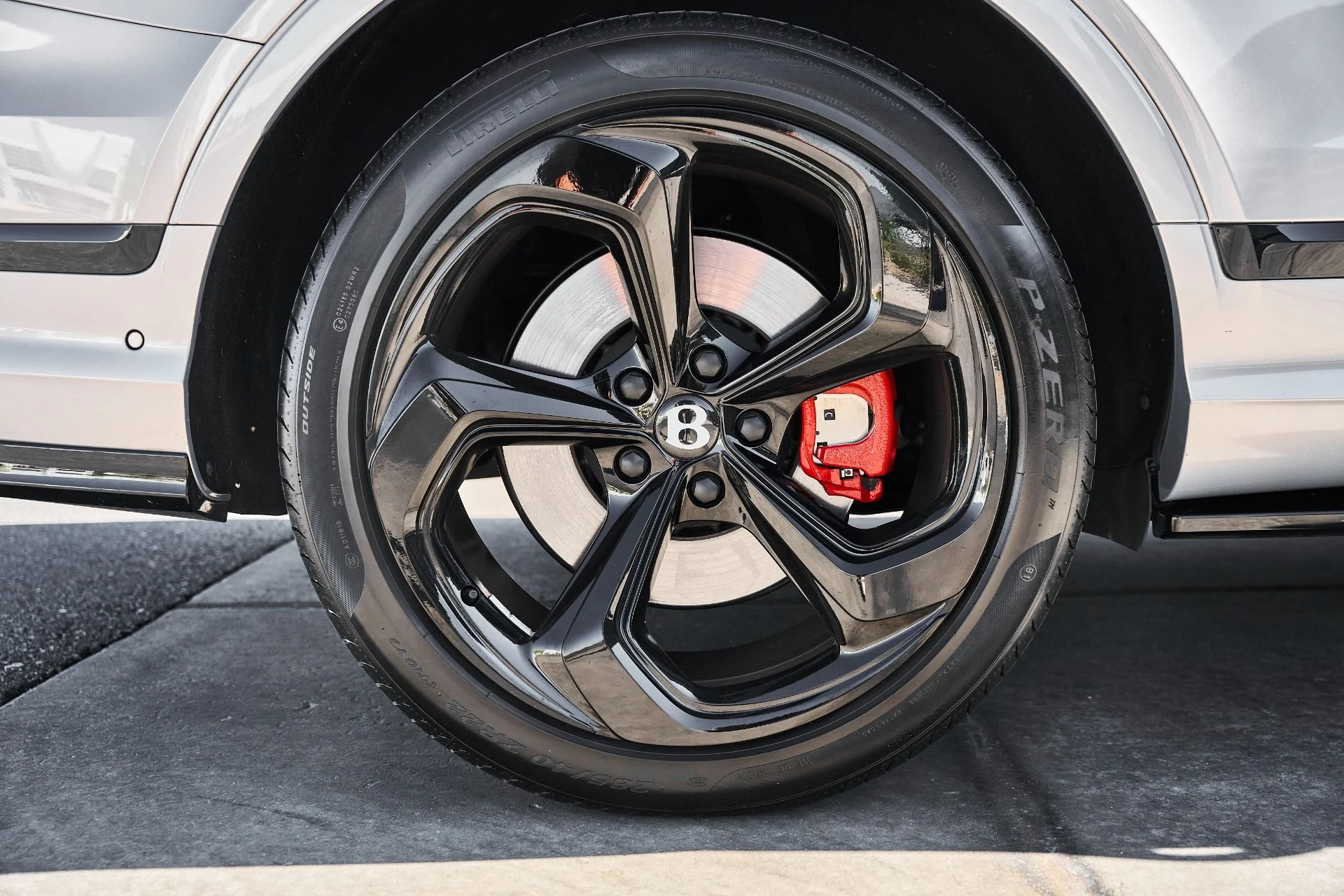 mph018_900838630_Used_2025_Bentley_Bentayga_S_1782152764_43649813d9