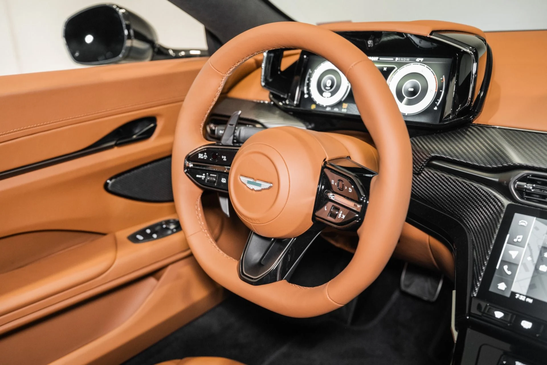 mph018_902624026_New_2026_Aston_Martin_Vantage_S_Coupe_1767380172_6c1a4a1775