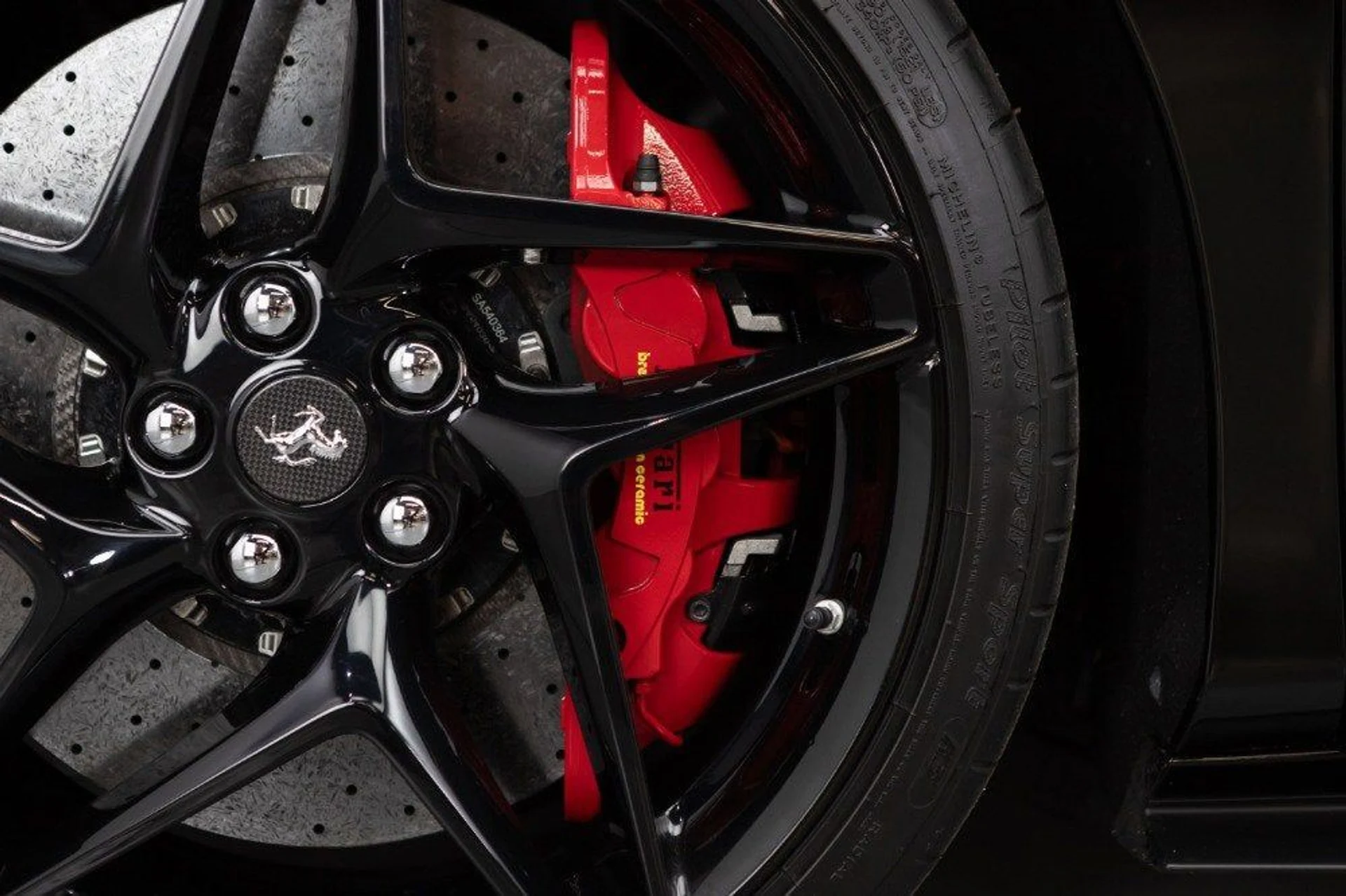 mph018_903848050_a39f5f25a77d49a3bf864a2ade353a18_d064c2ebe0