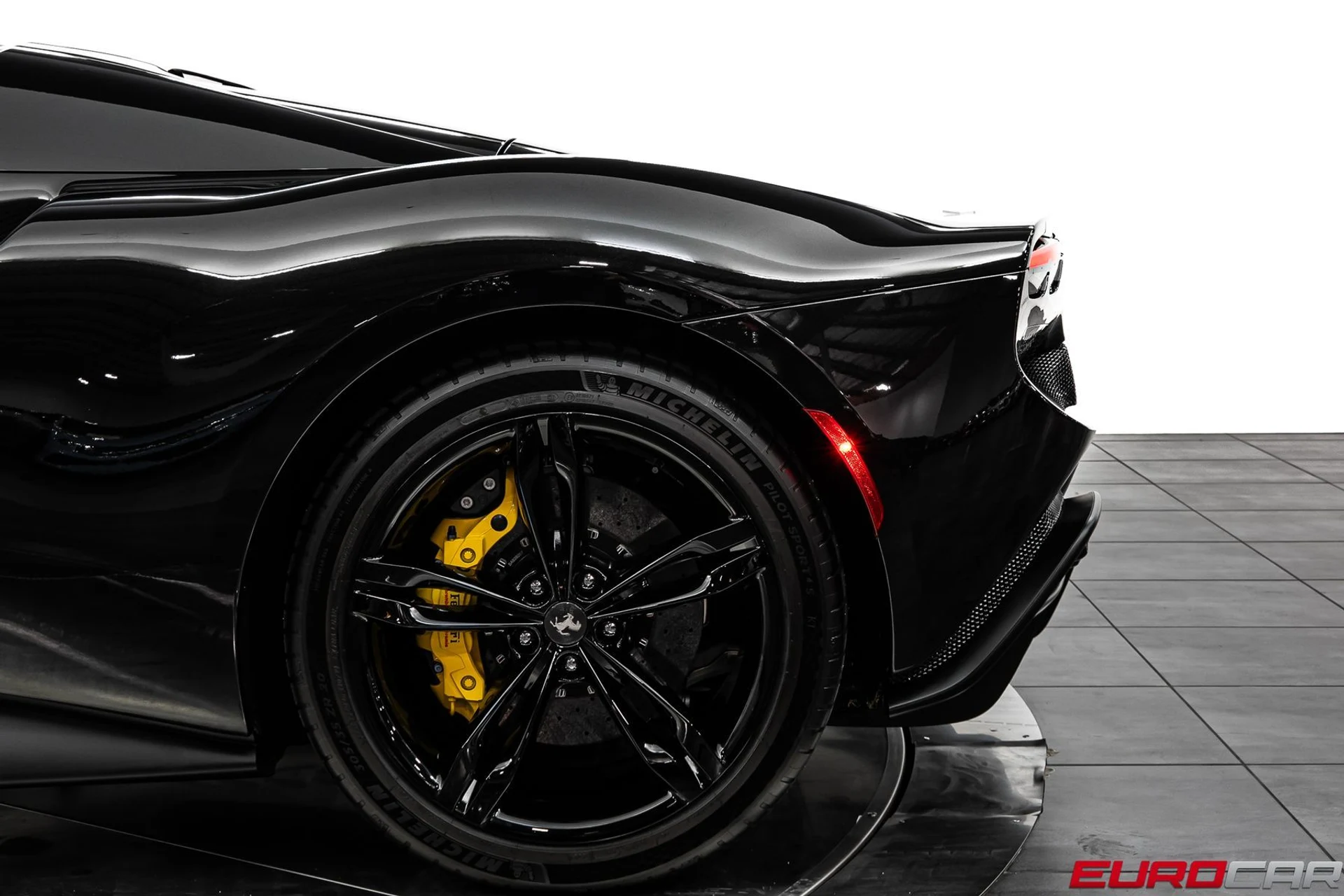 mph018_905214851_64892386_7af6_47f3_9fc5_b822cefcbd91_dc363aaafd