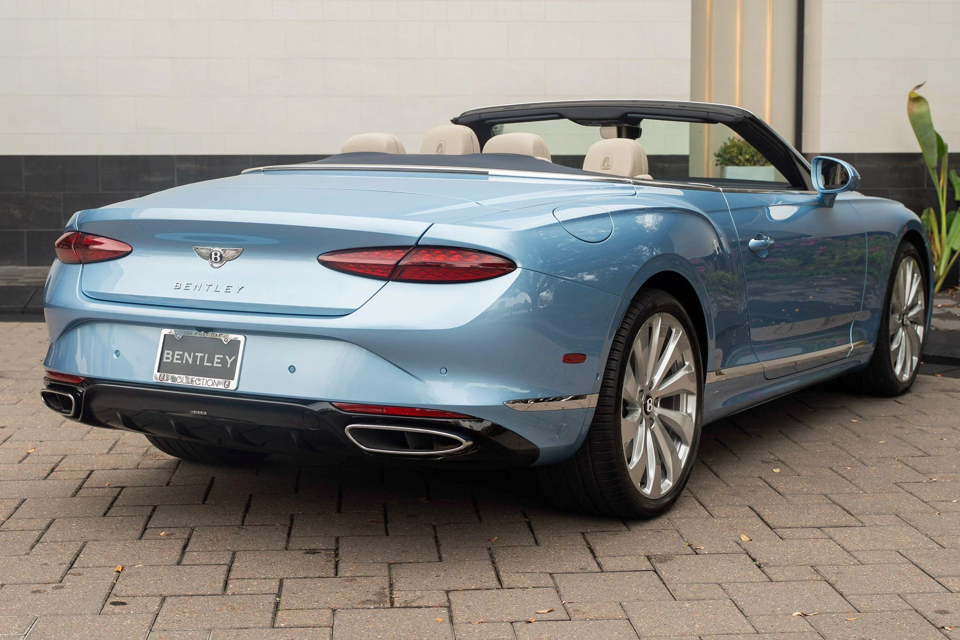 mph018_90920432_501195975_69b06d67d6285b6da967039d_8490329978