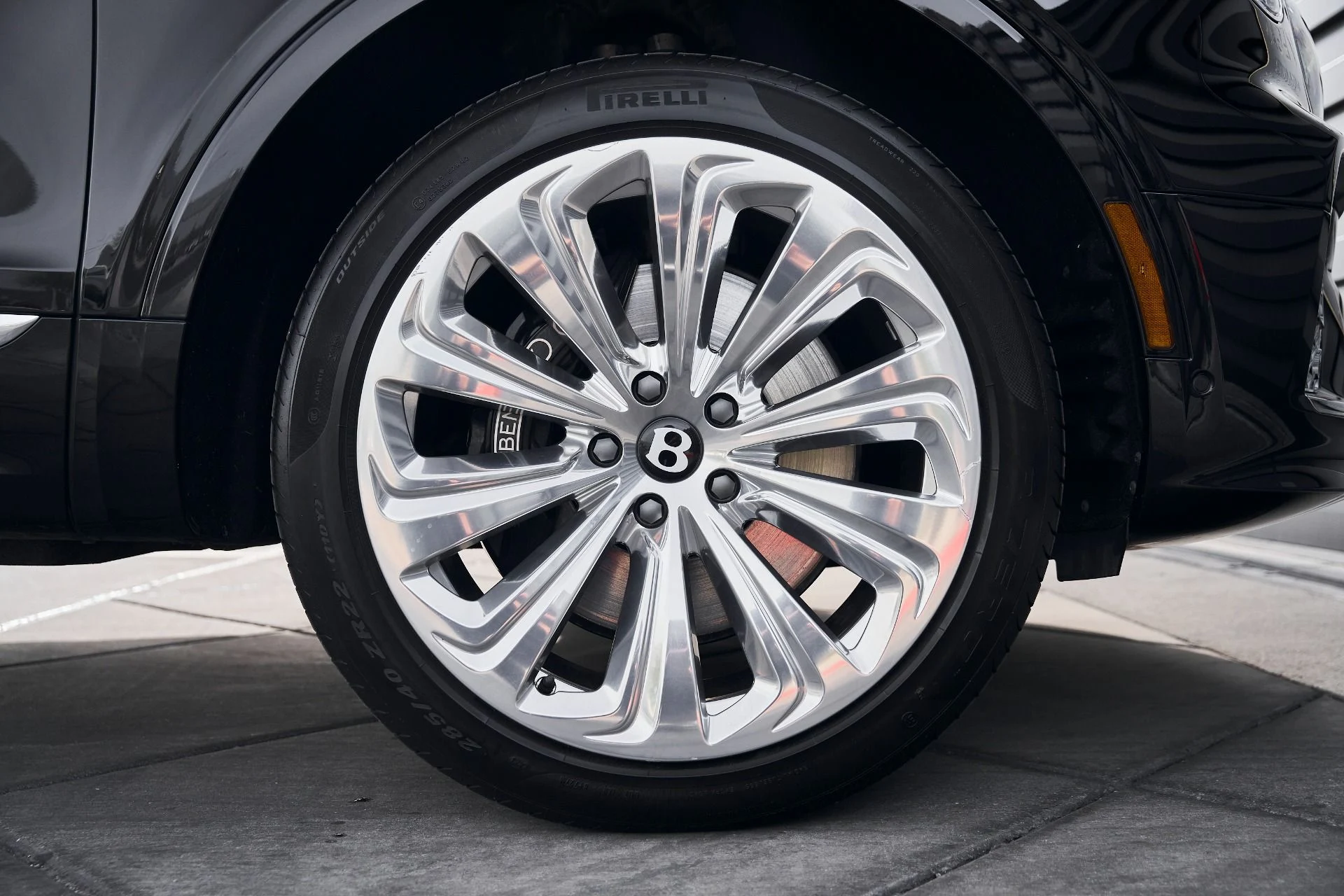 mph018_912930754_Used_2023_Bentley_Bentayga_EWB_Azure_1769048611_66e29aac8d