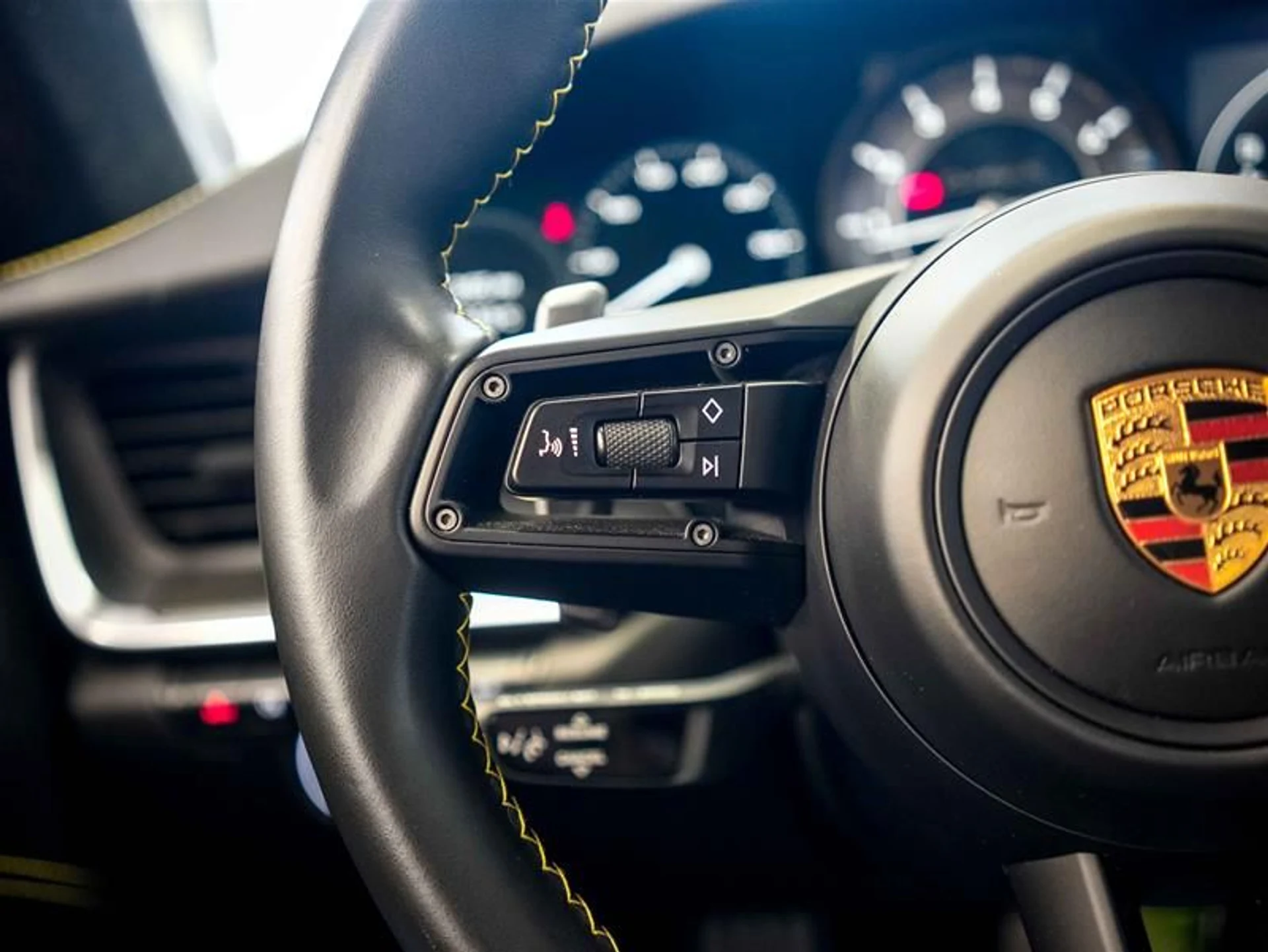 mph018_913612723_jkc5ck1q_6add7c8bff