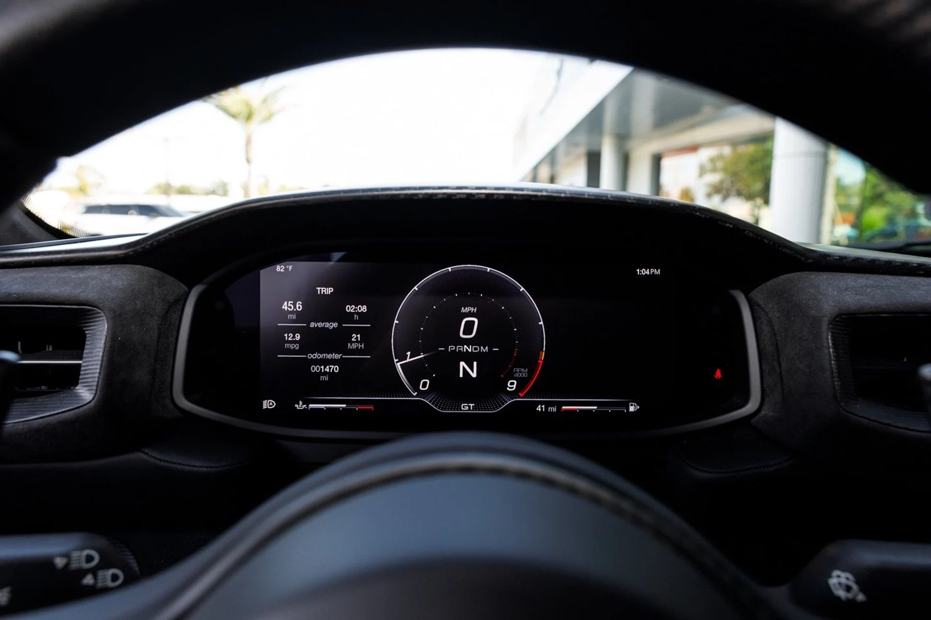 mph018_92014628_641_p19_l_497fb42216