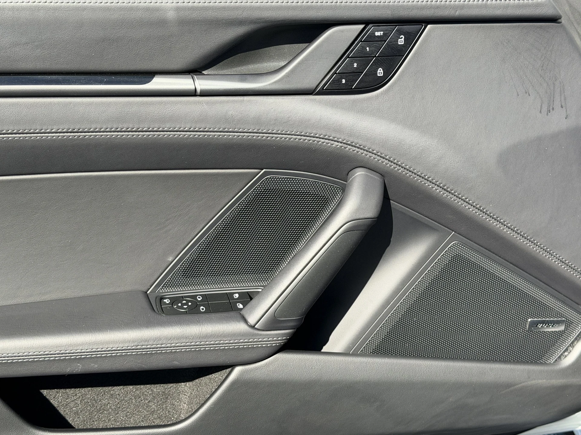 mph018_930736508_8307b8a4e82a21f2814f4aa7b8bb76cdx_23b6a95fe2