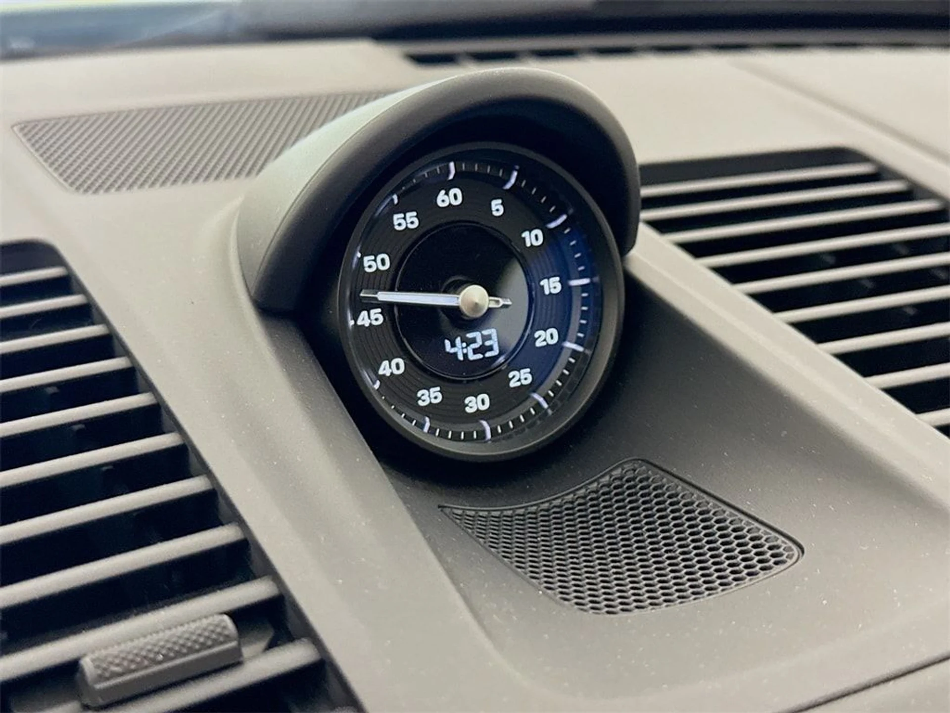 mph018_939297939_c897337c625cce72a845bd66229c57c9x_8cc31c0431