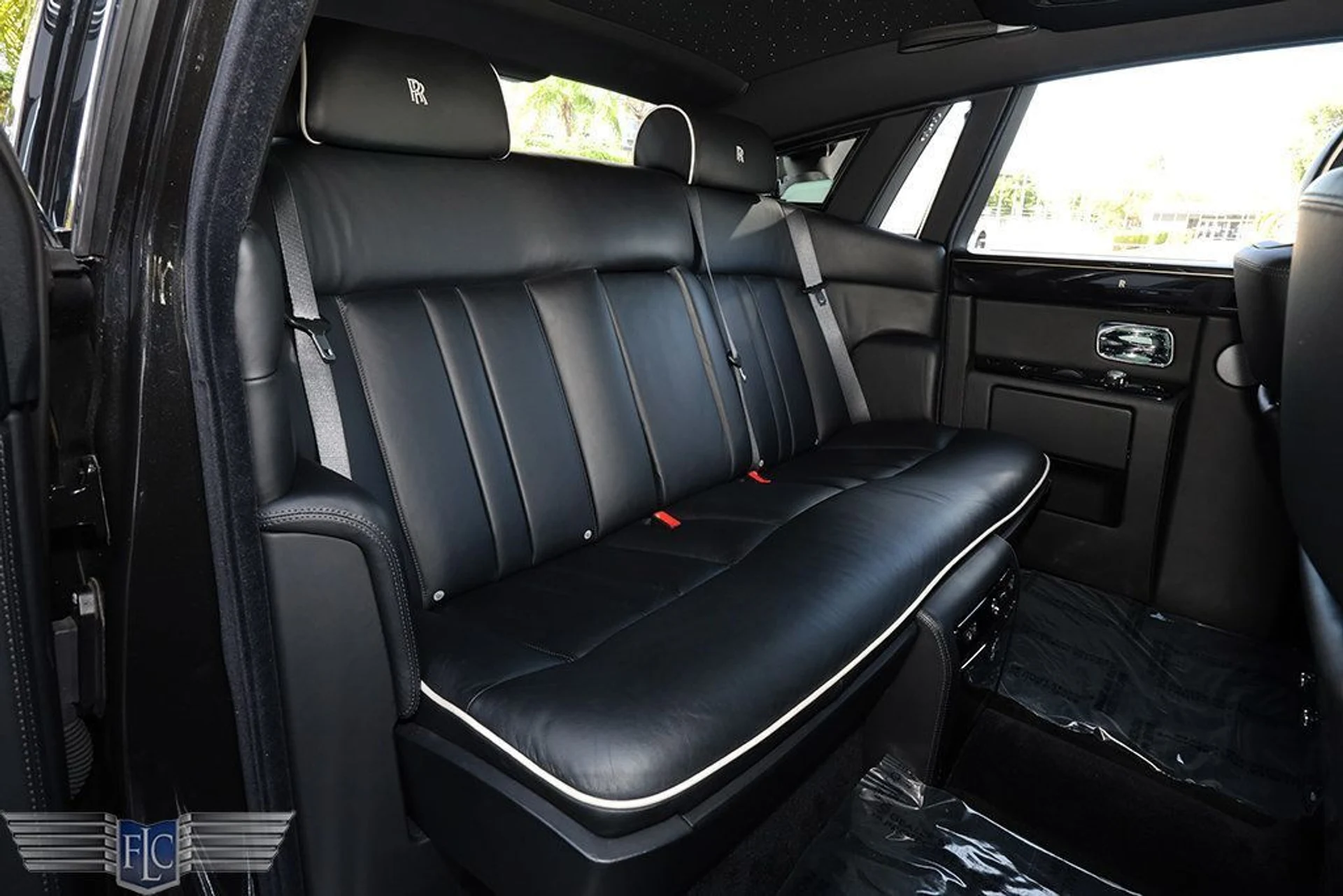 mph018_939411388_used_2016_rolls_royce_phantom_4drsedan_6305_22959100_19_1024_4de20c4aa7