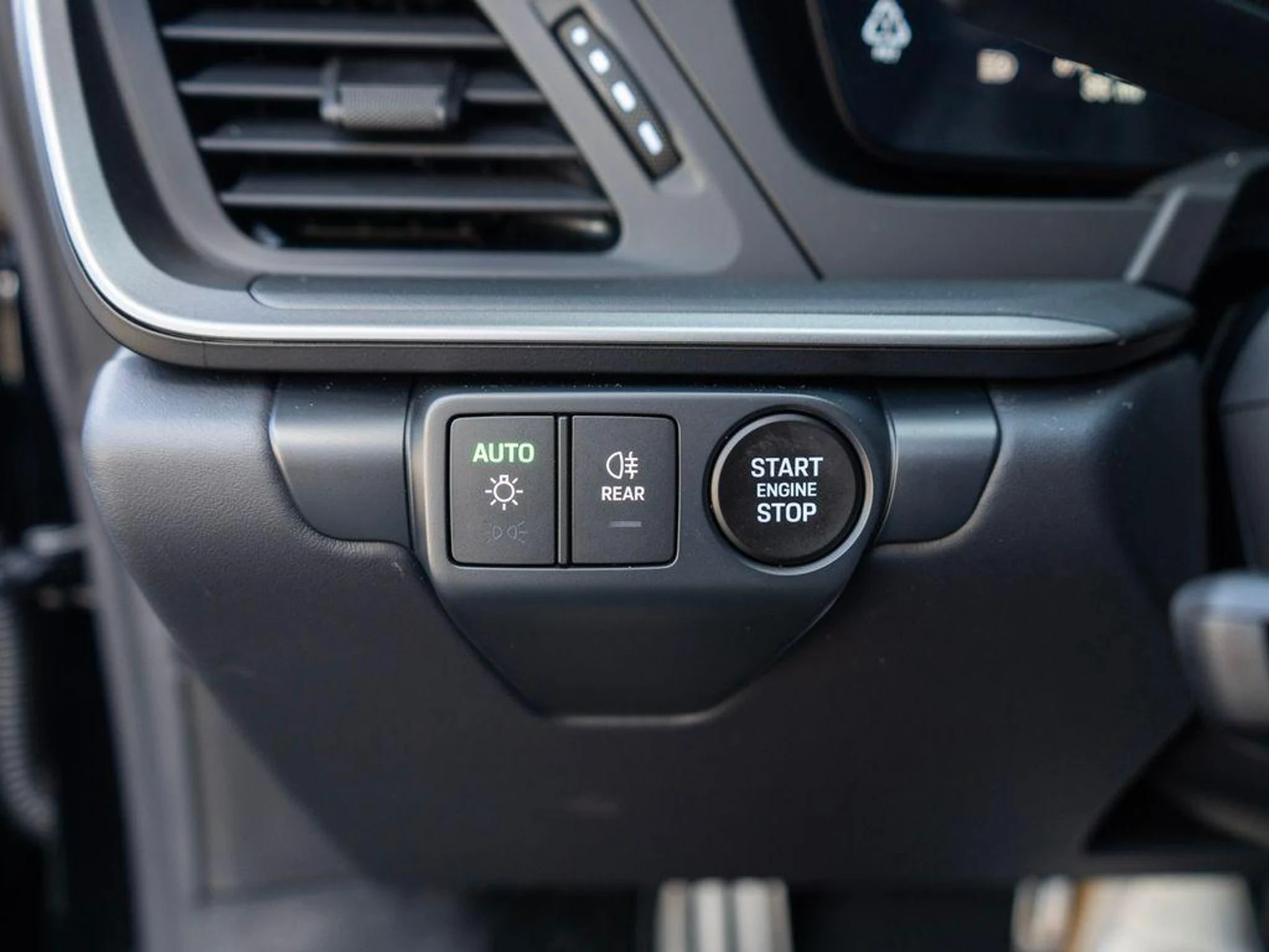 mph018_940001214_N5_T_b_De_wc_Uu_Aw_Q_Nw_Ufg91_TD_530_0804fa4012