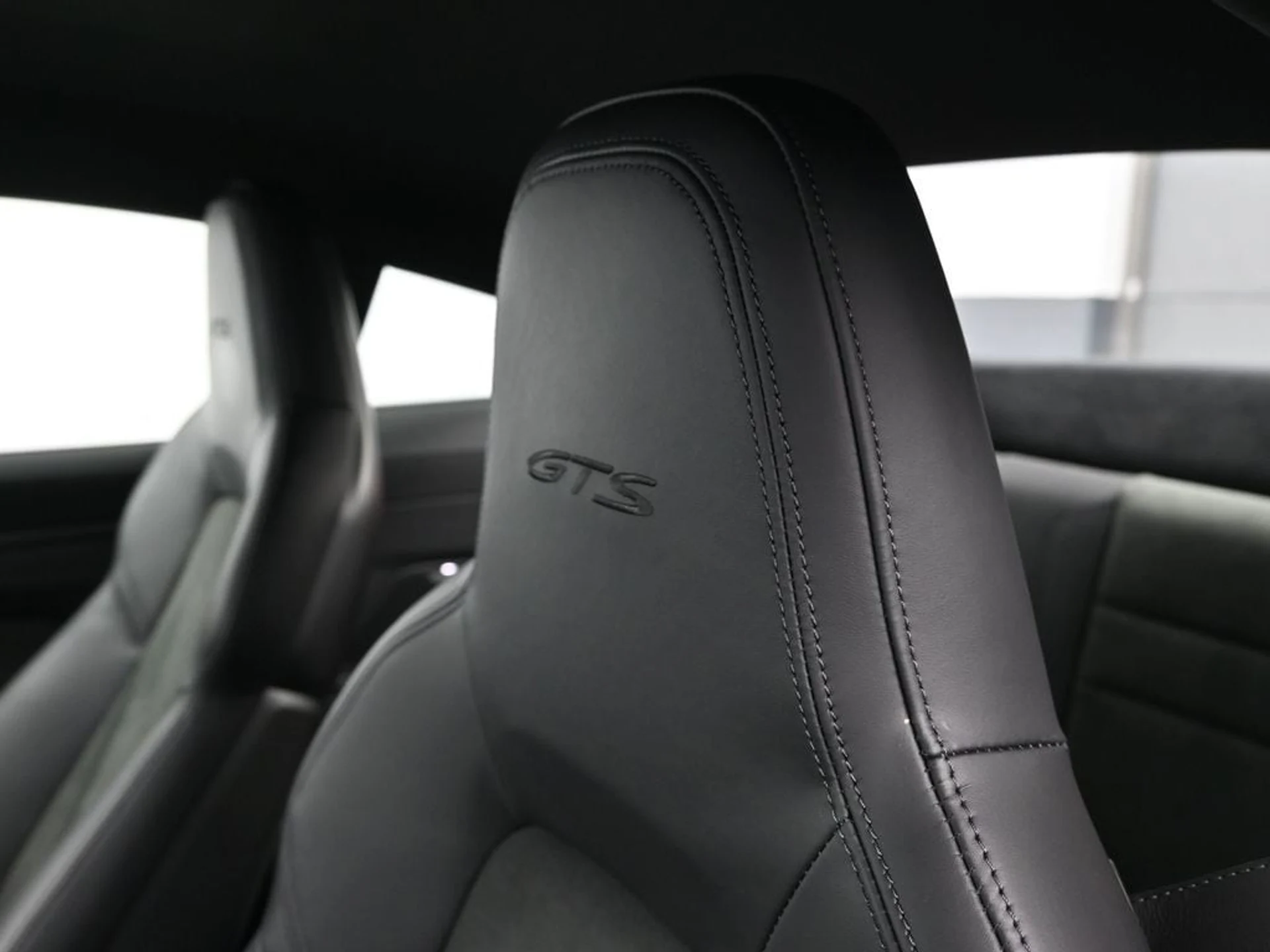 mph018_940183394_8ffb7b780f7688d3fd0b6eb5c77dfd6bx_7a89f94d10