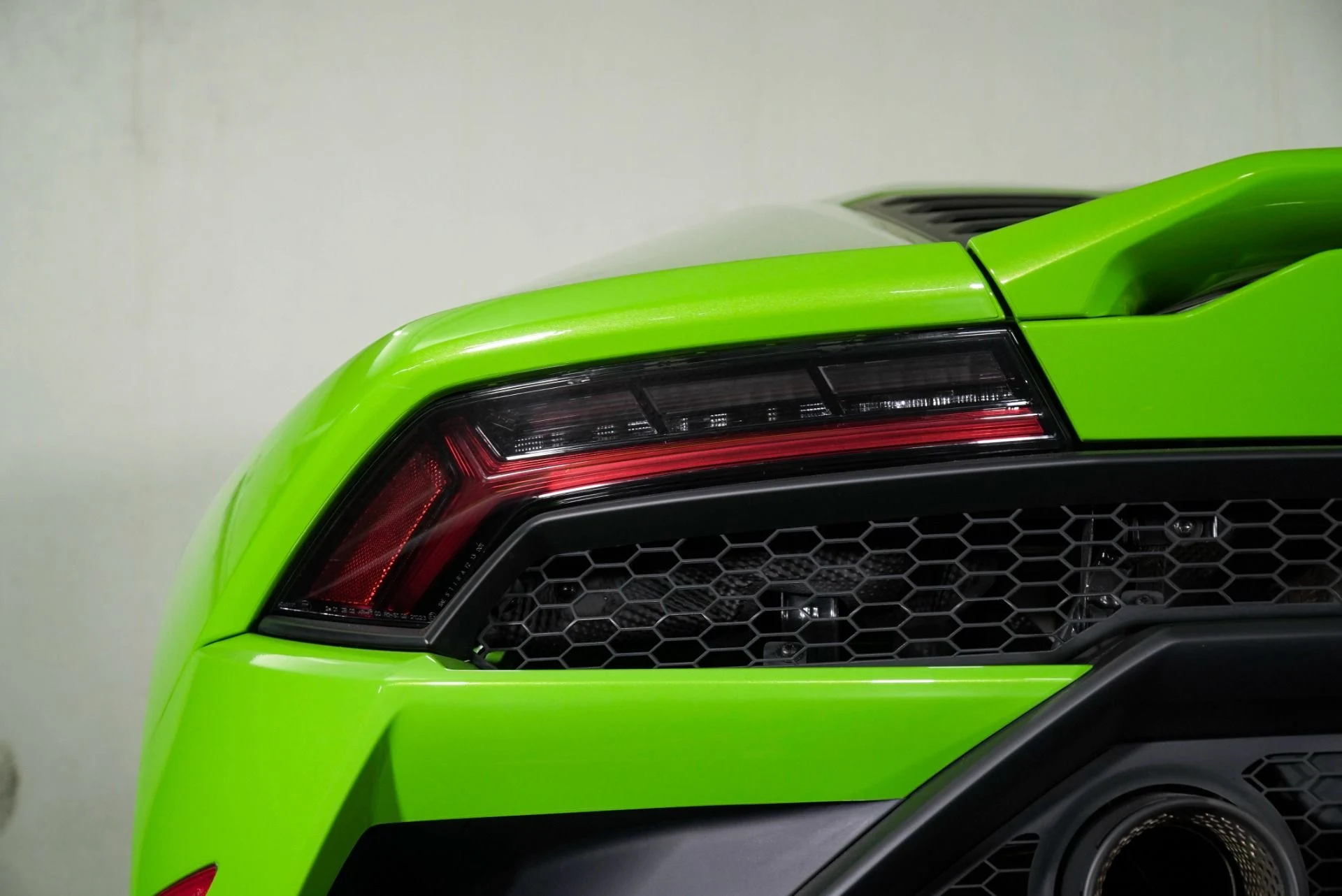 mph018_940376203_Used_2022_Lamborghini_Huracan_EVO_1774468302_bd24367865