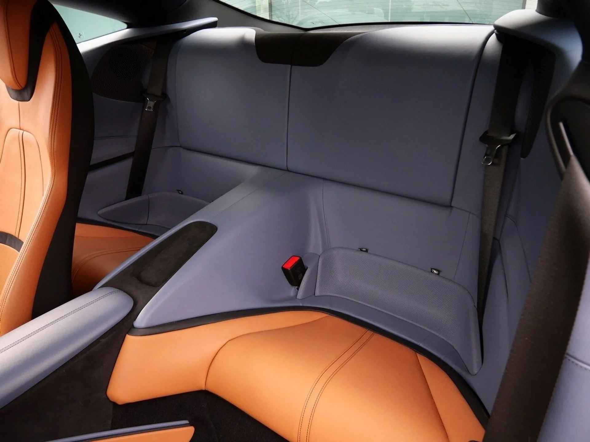 mph018_94284829_03836bf7c35d7195e36bcbd7ca91da05x_b7c5dda5f9