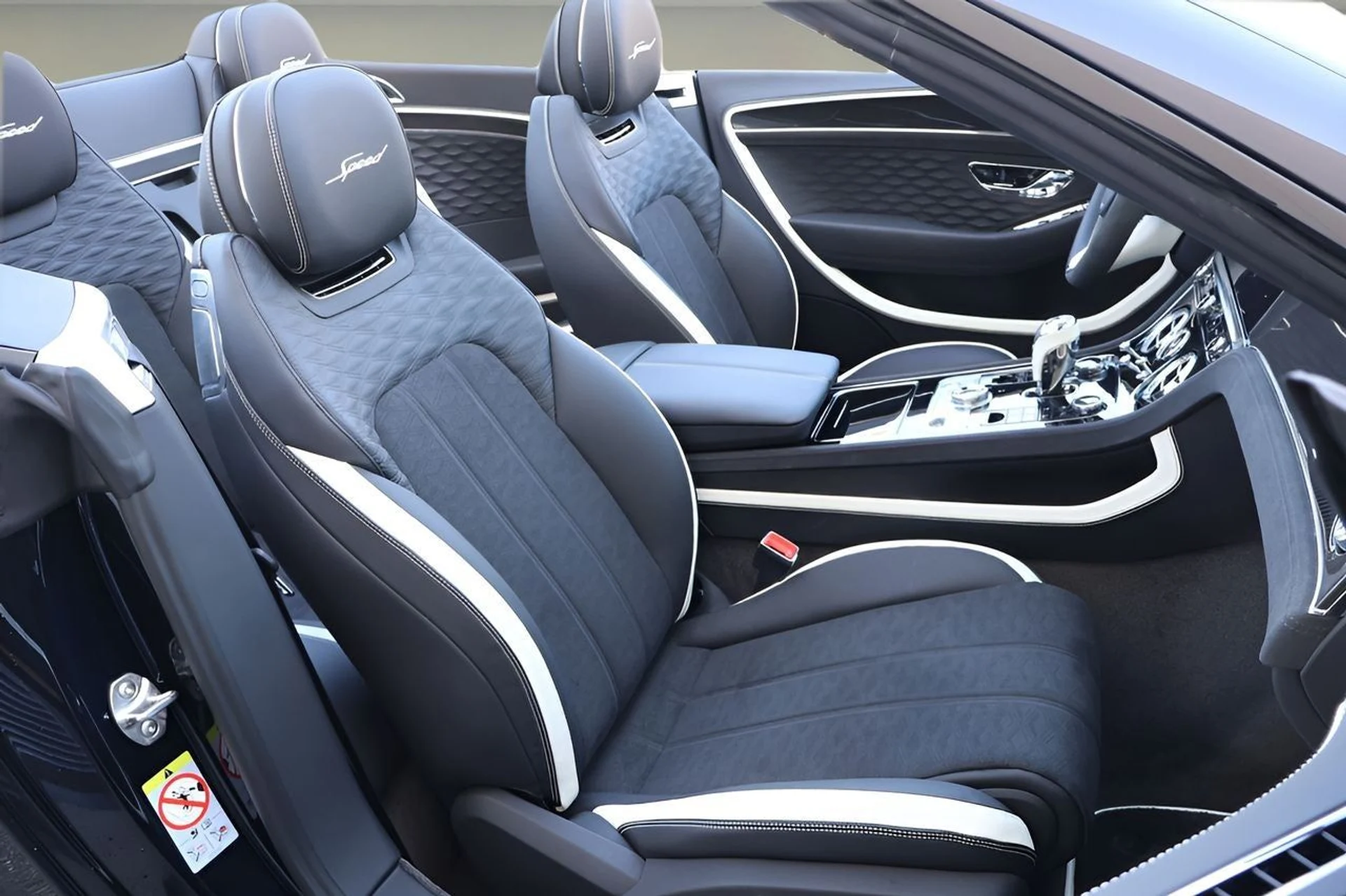 mph018_944481667_19_c09e4c01bf