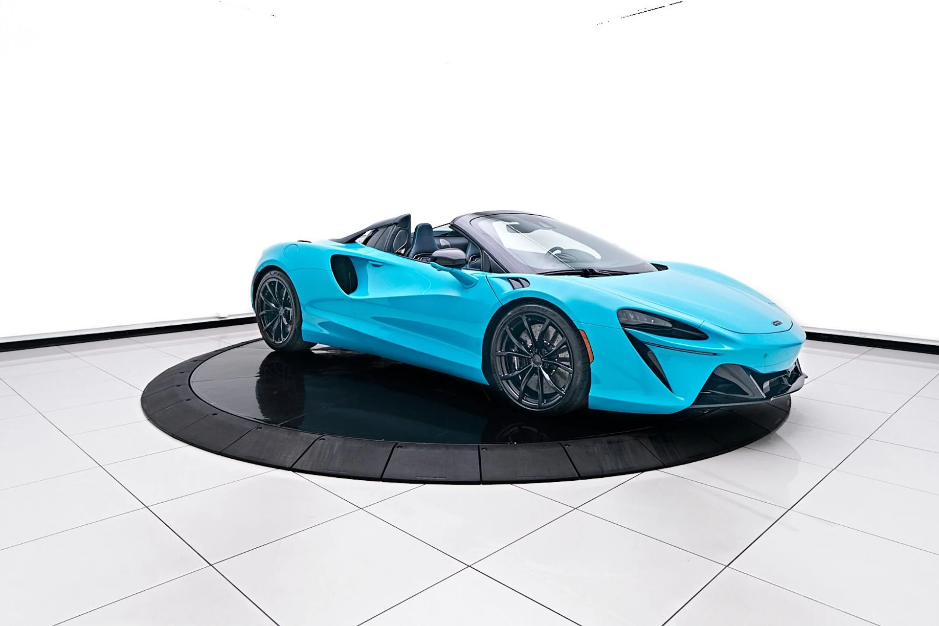 mph018_94451673_Used_2025_Mc_Laren_Artura_Tech_Lux_1756245195_a7a5eb42a2