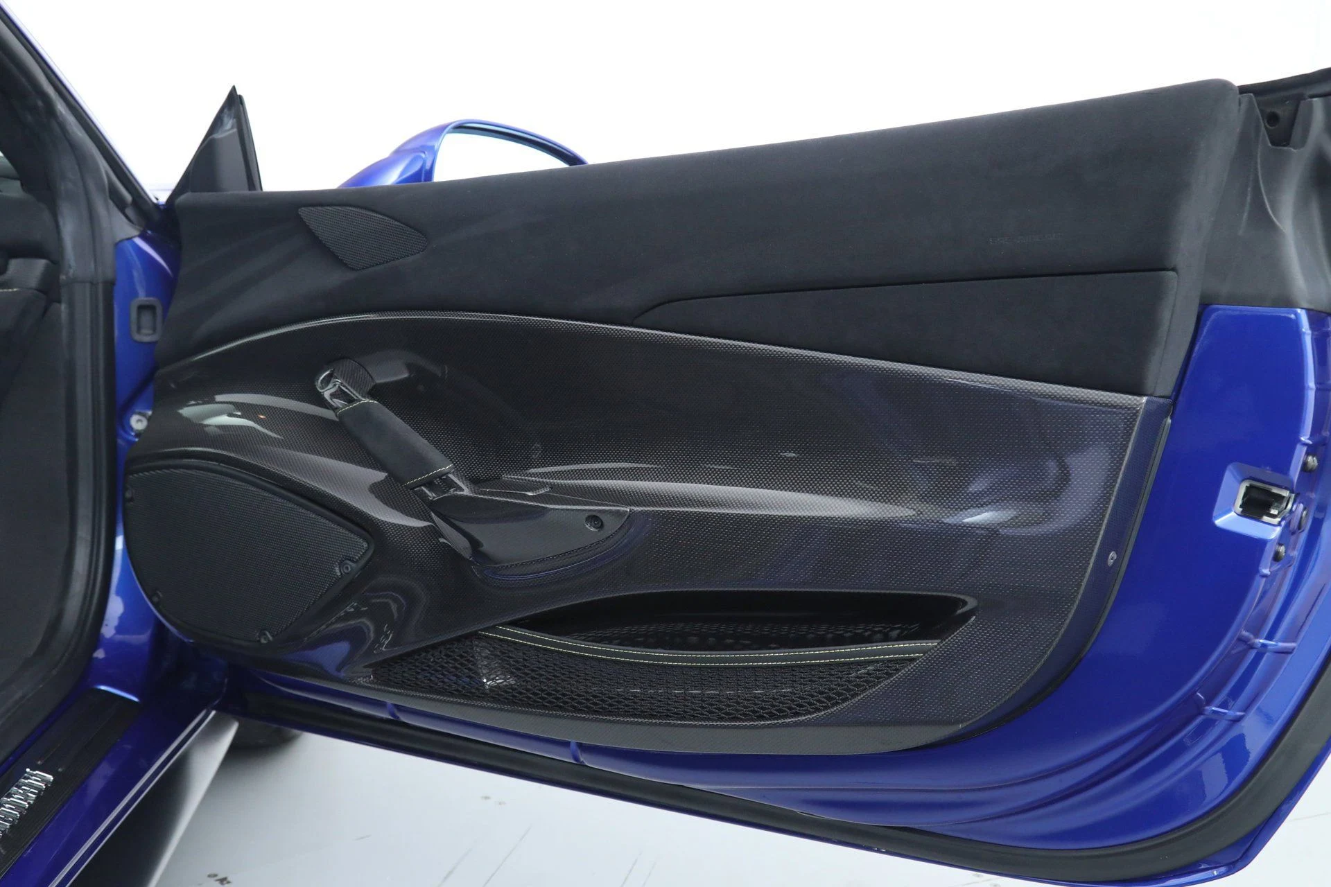 mph018_944575768_db925017982a377c6b70b05bd7ce3548_9ce3e849da