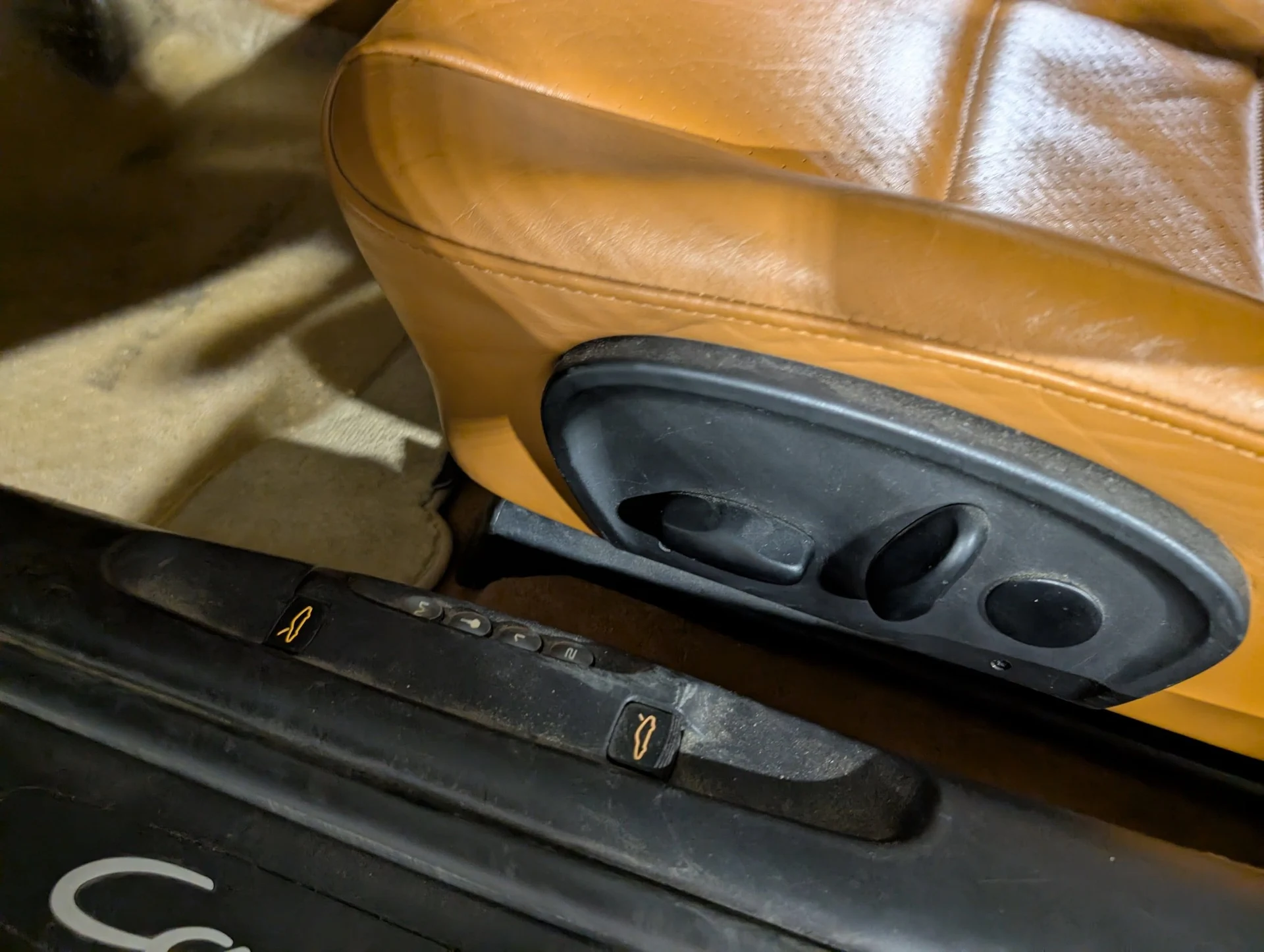 mph018_944879161_a5be9dc0375f3fc80b112d8399a3160bx_4753e6b0d1