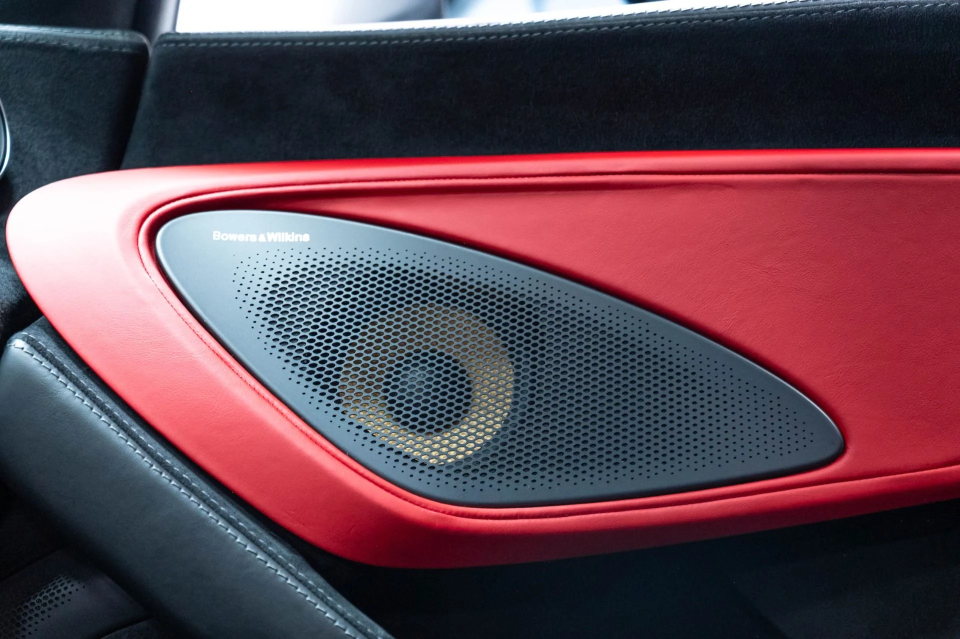 mph018_946714233_Used_2019_Mc_Laren_570_S_1783628285_59b8ebfaa1